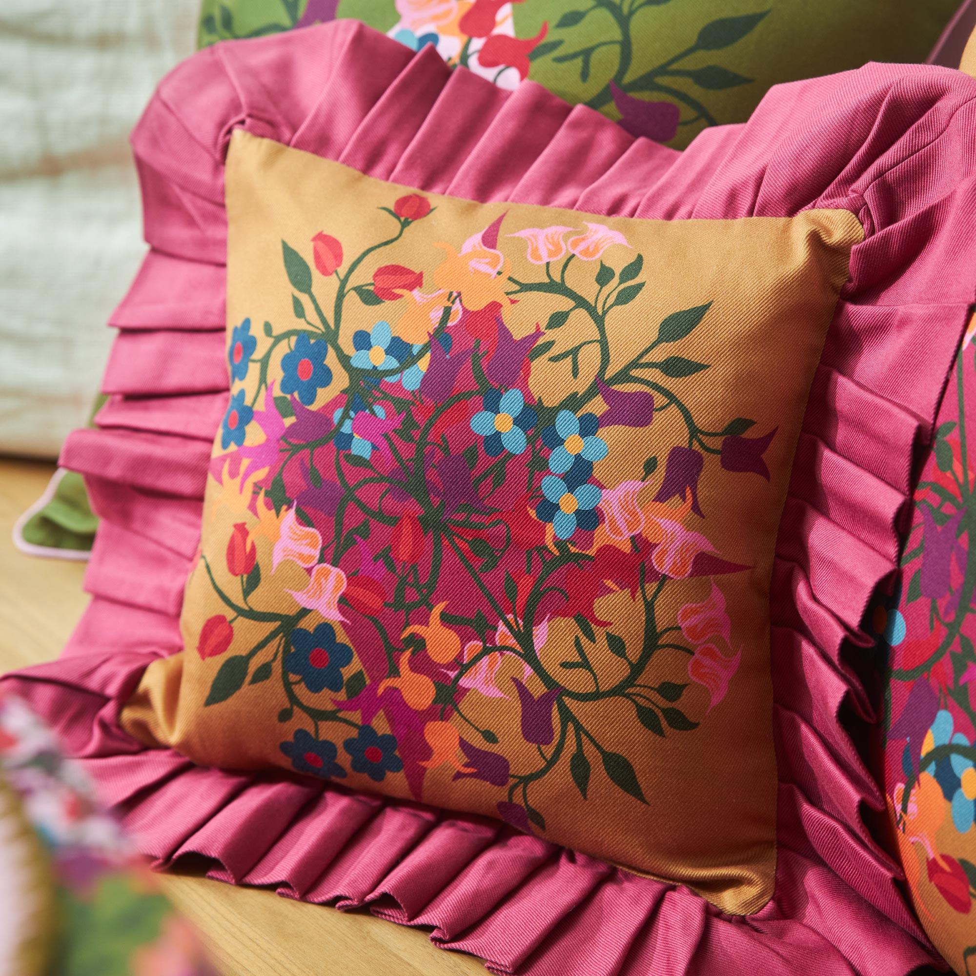 Ruffled Pillow Cover Blumen - Thumbnail 5
