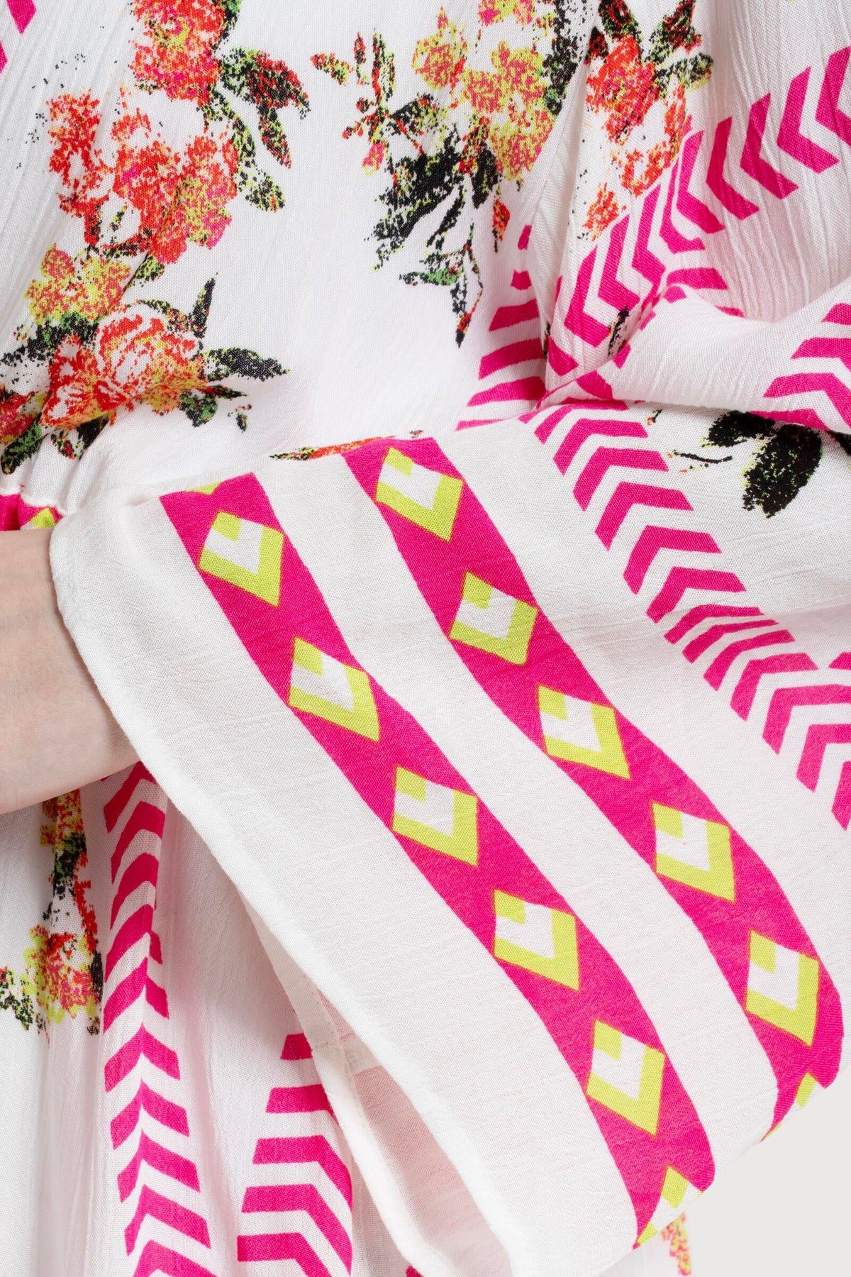 Aztec Floral Keyhole Kaftan - White Combo
