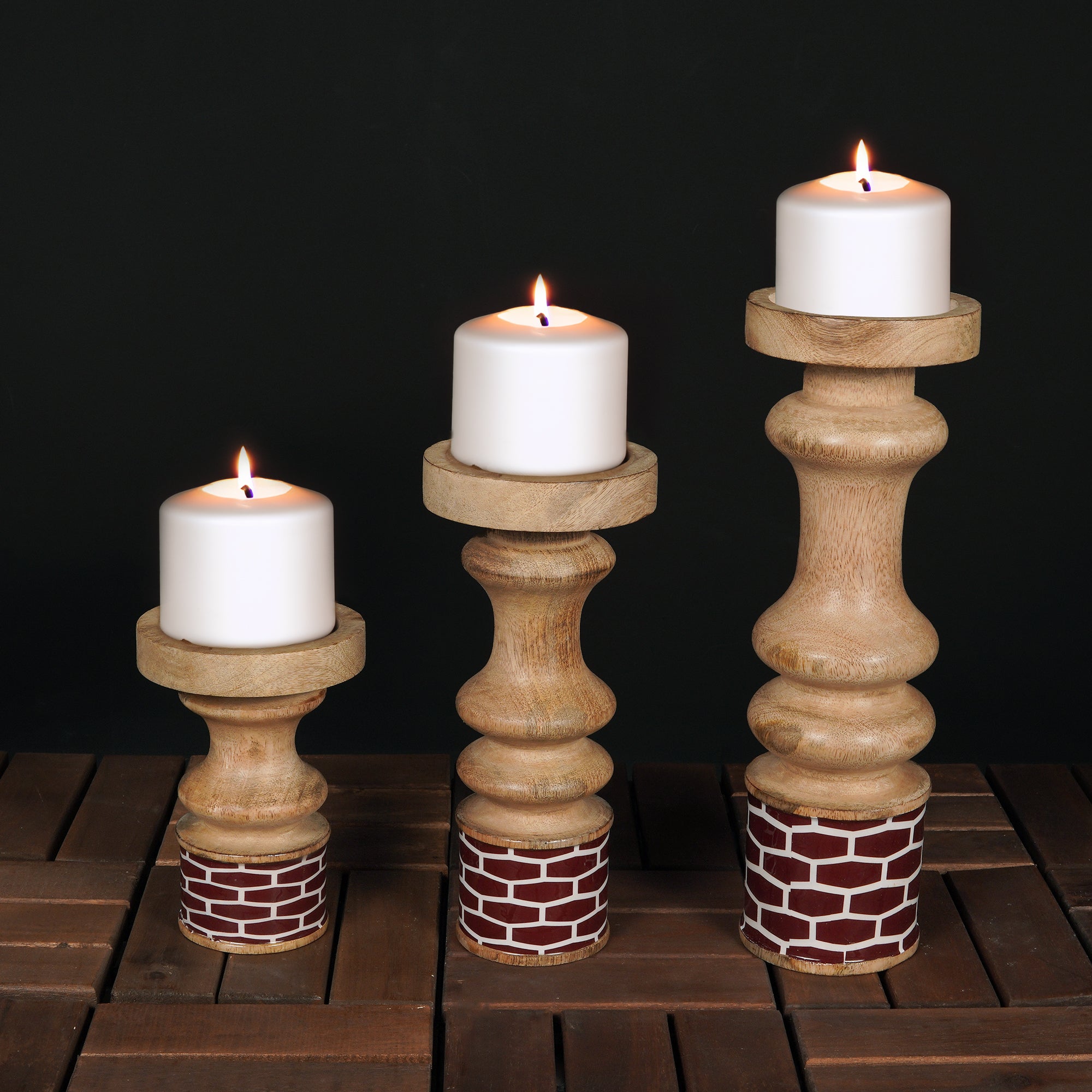 Gramercy Red Pillar Candleholder Set - Thumbnail 2