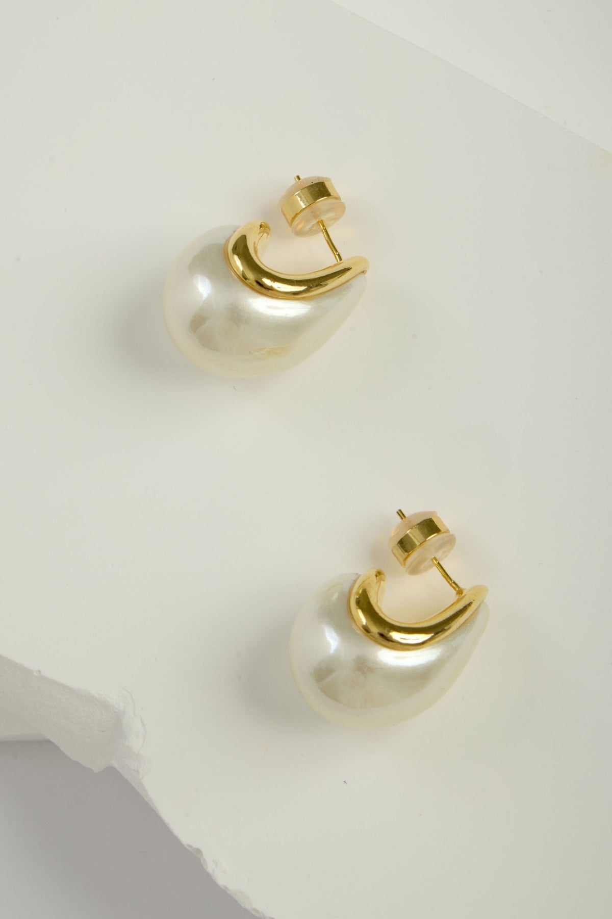 Teardrop Pearl Earring - Gold