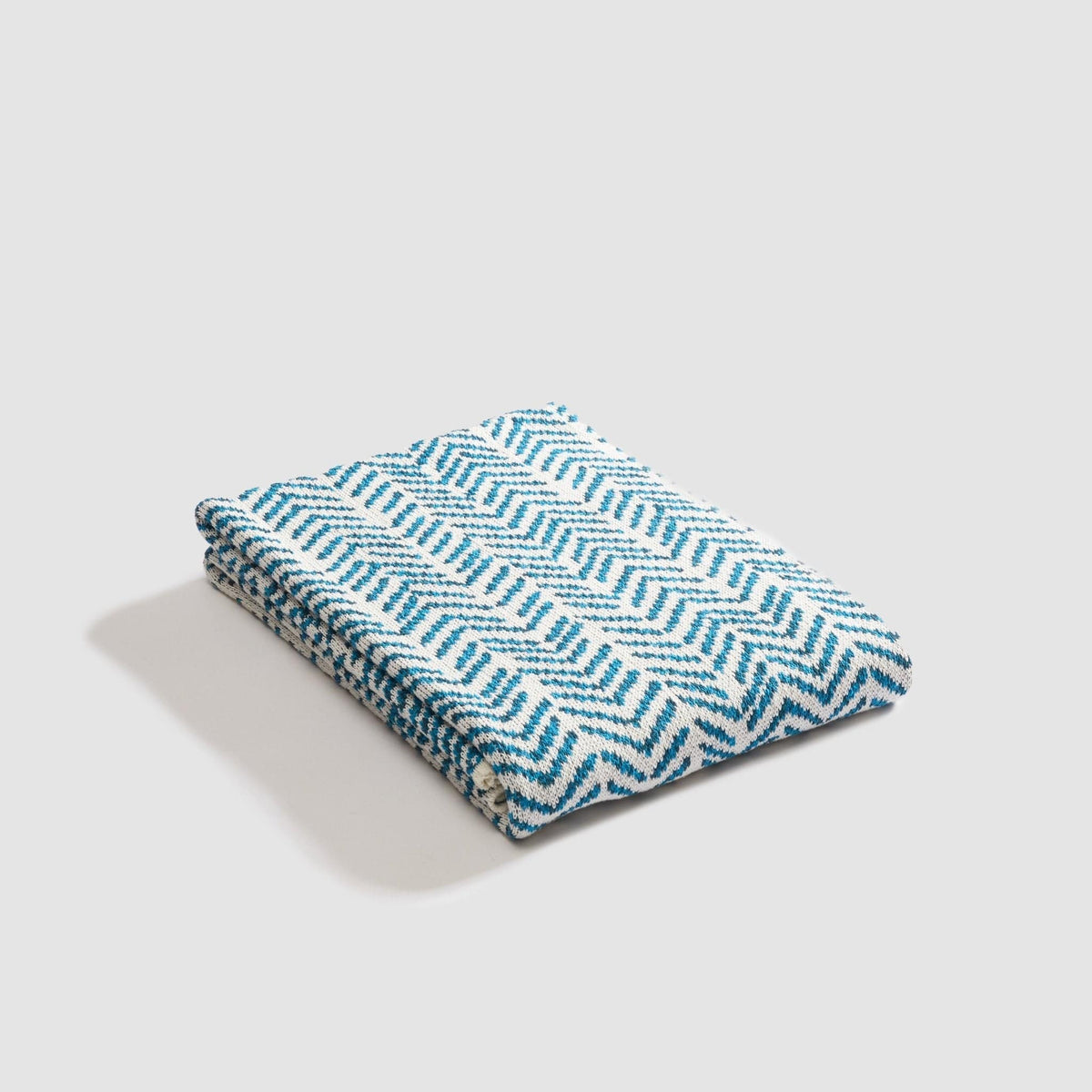 In2Green Eco Throw Cotton Sustainable Knit Warrior Throw Blanket Teal | Ovarian Cancer 601570193217 BL01GWB2