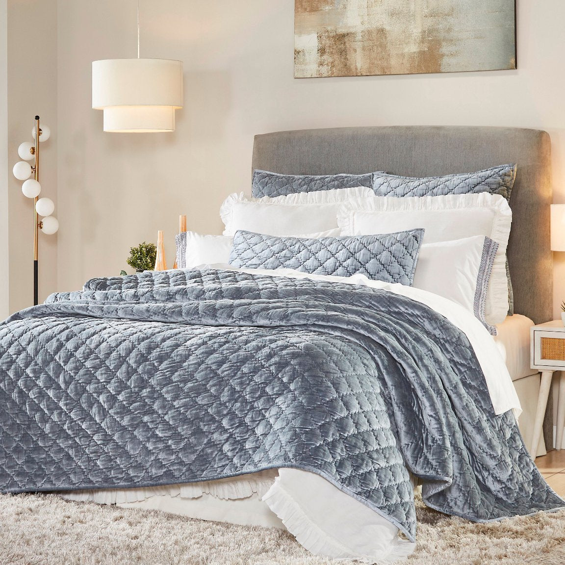 QT-341-9496_4|Elegant blue-grey velvet quilt with diamond quilting on a stylish modern bed. Luxurious soft texture for comfort.