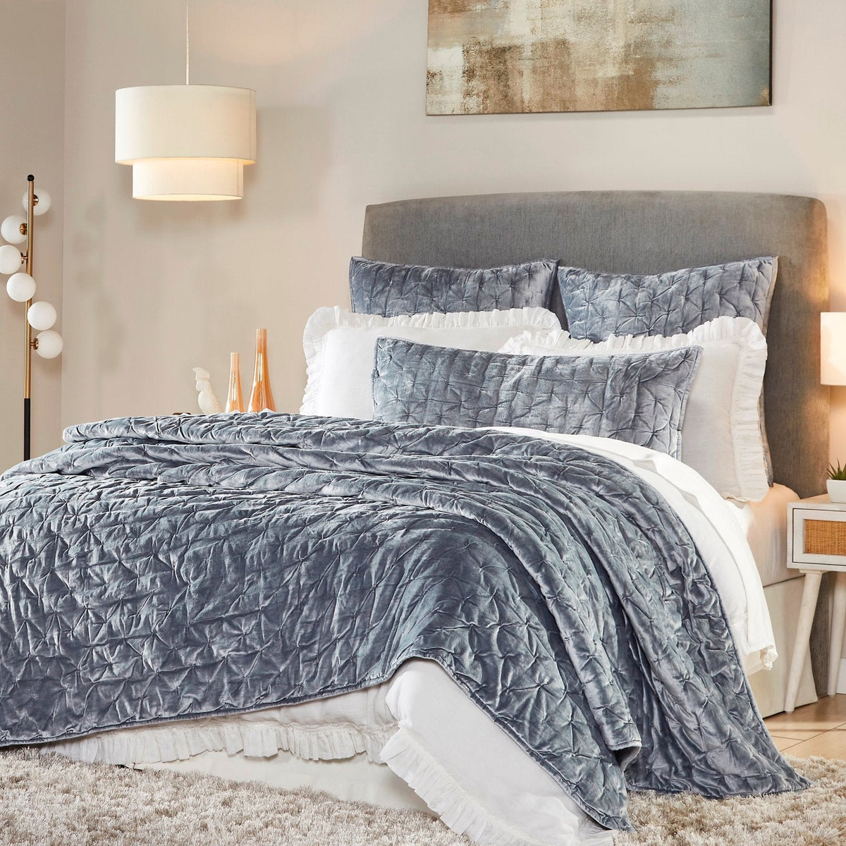 QT-336-9496_2|Plush blue velvet quilt featuring a modern pinched quilting design, adding luxurious texture and cozy warmth to your bed.