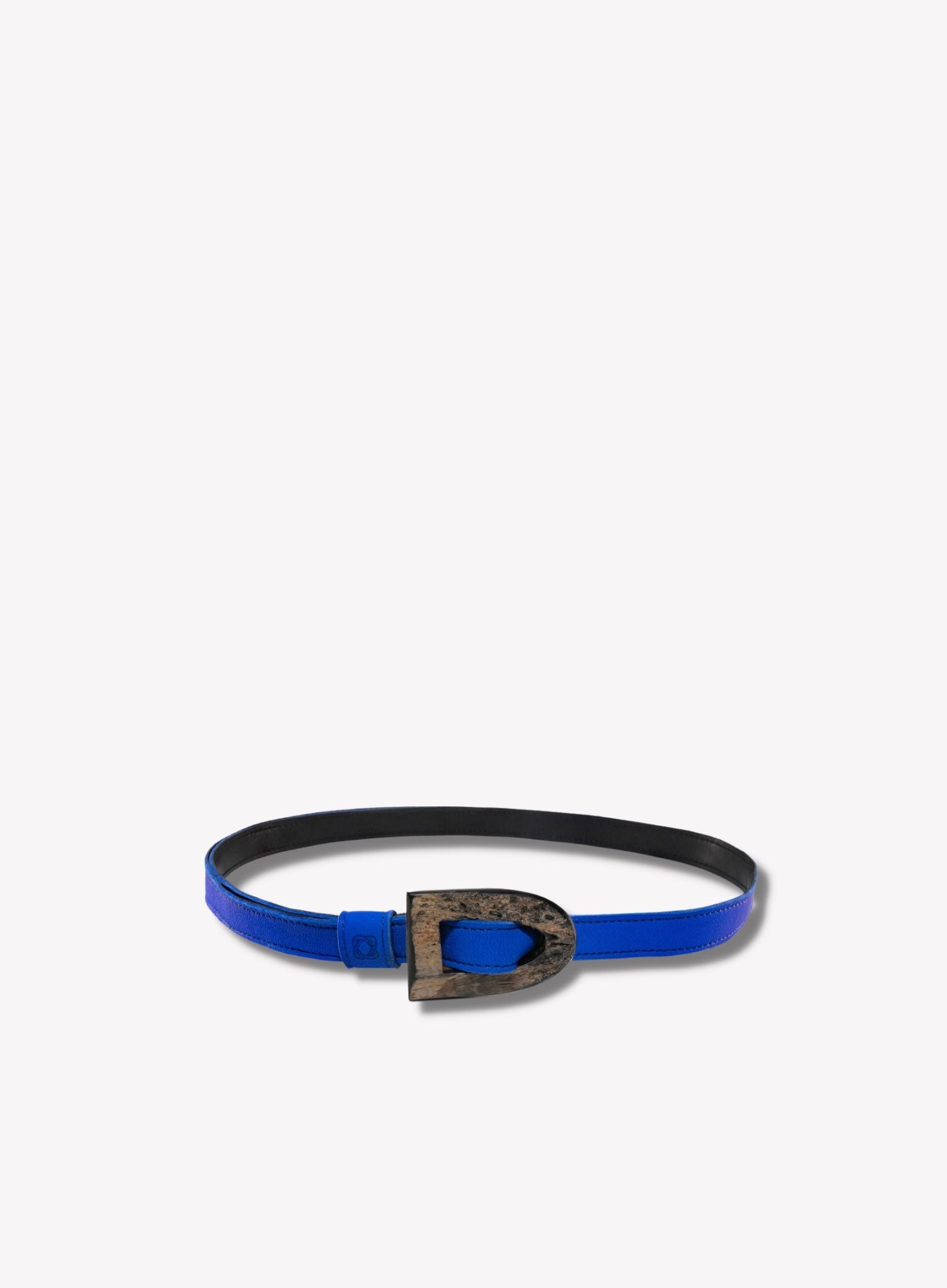 womens-horn-and-leather-belt-front-view.