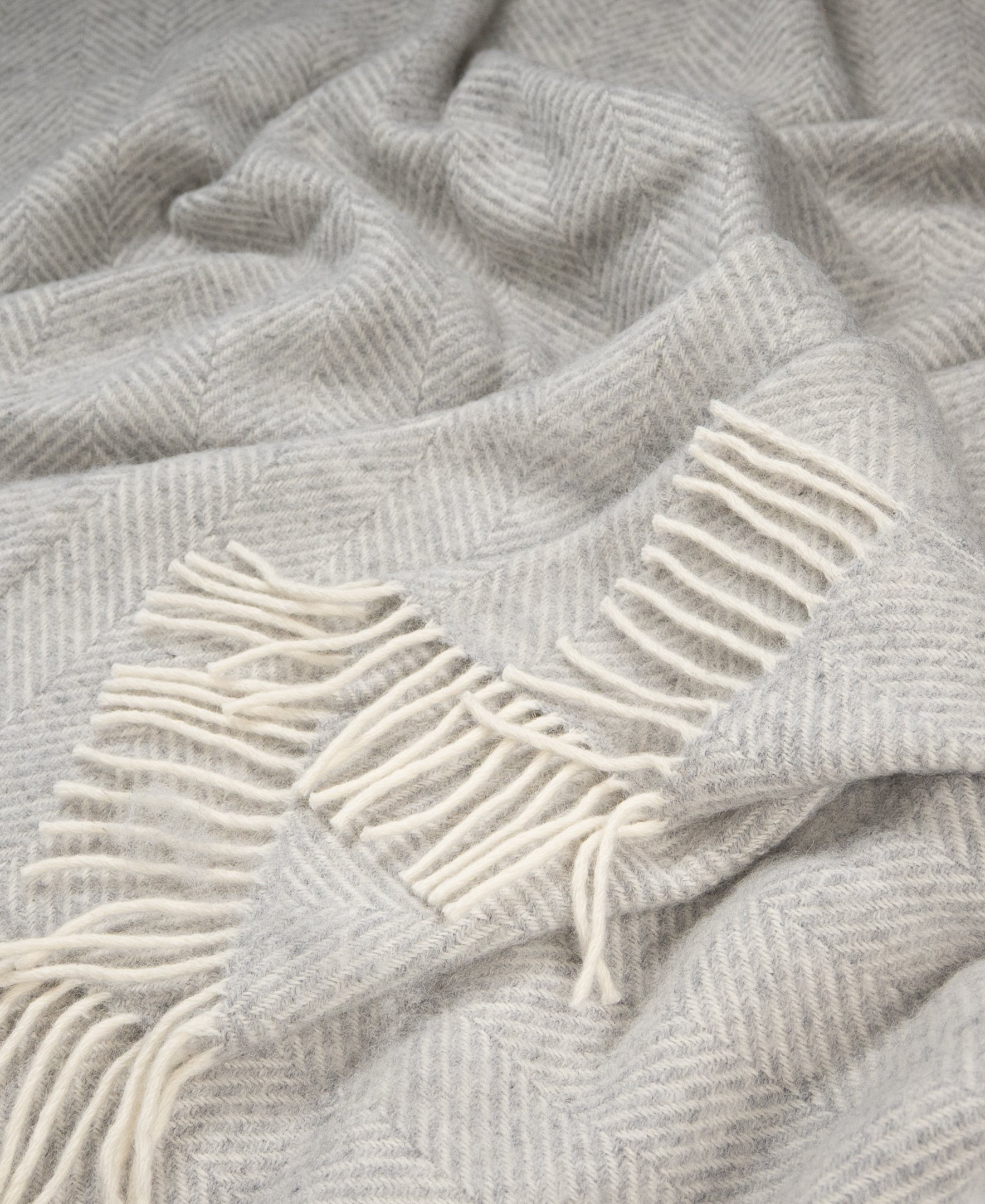 Highland Tweeds Herringbone Pure New Wool Throw ~ Silver ~-Throws and Blankets-[bar code]-Prince of Scots