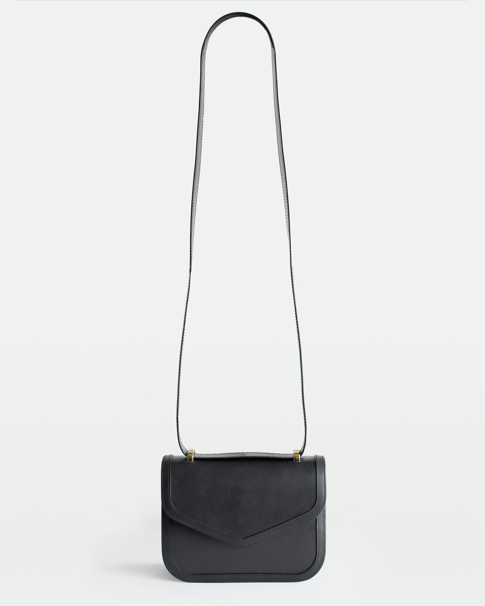 Maya crossbody in brown Mirum#color_brown-saddle