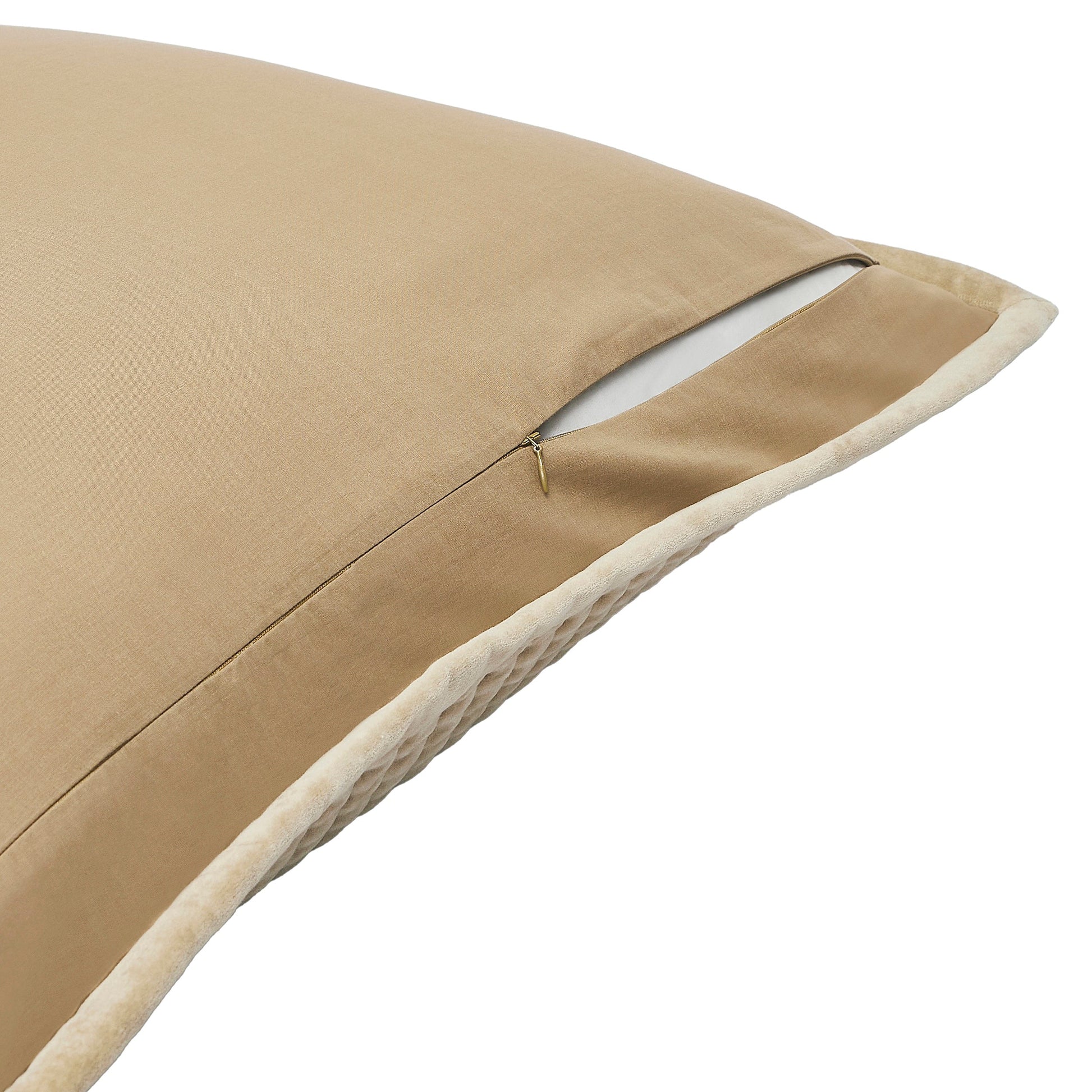 ES-267-2626_2|Luxurious beige plush quilted coverlet accent pillow, soft textured fabric with a hidden zipper closure. Elegant home decor.
