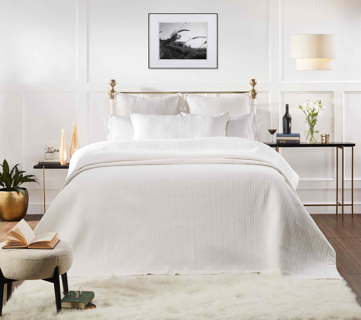 CL-168-11096_1|White textured coverlet set on a bed, minimalist and serene bedroom aesthetic, perfect for peaceful sleep.
