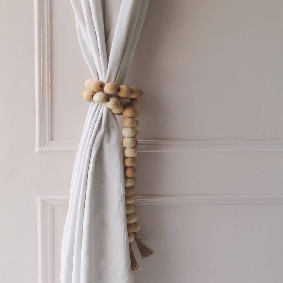 Farmhouse Wooden Beads With Jute Tassels - Thumbnail 2