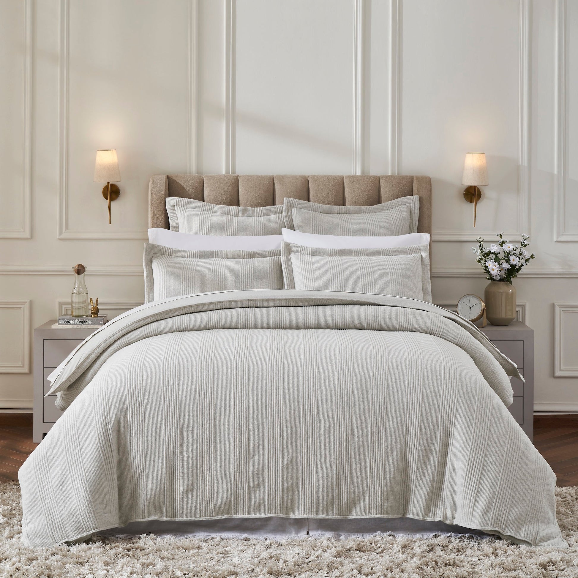 DT-044-9092_1|Light grey ribbed duvet cover set creates a cozy, modern bedroom retreat with matching textured shams for ultimate comfort.