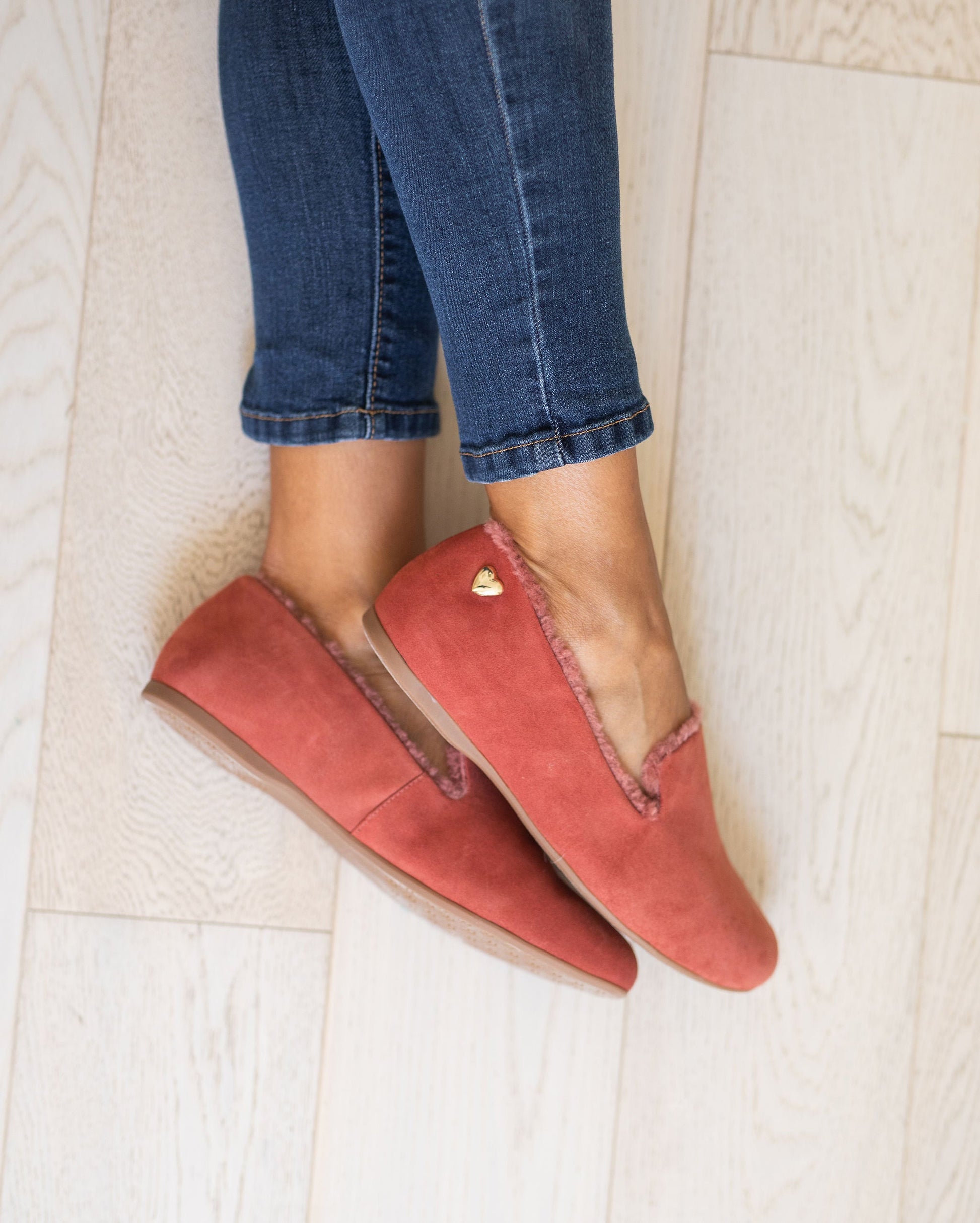 #color_dusty-rose-suede