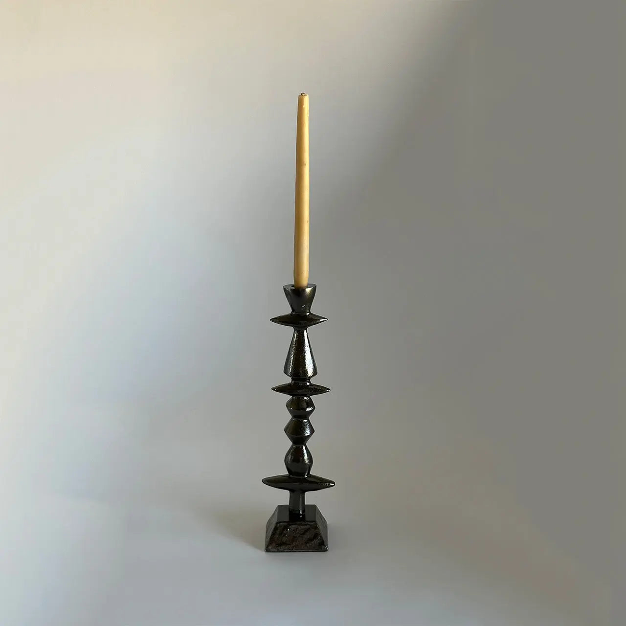 Totem candleholder - Nima Oberoi Lunares 