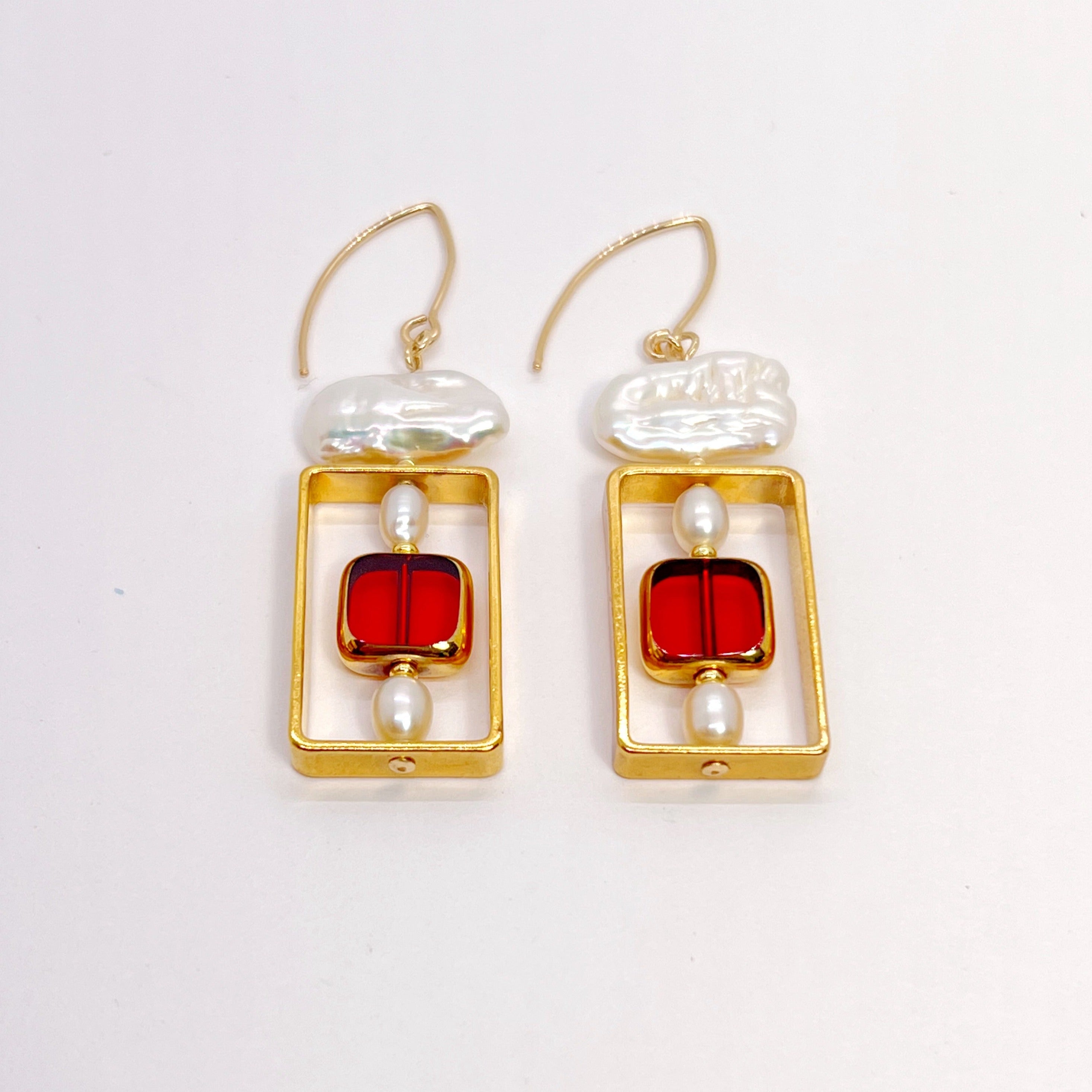 Art 2311E x Pearls Earrings