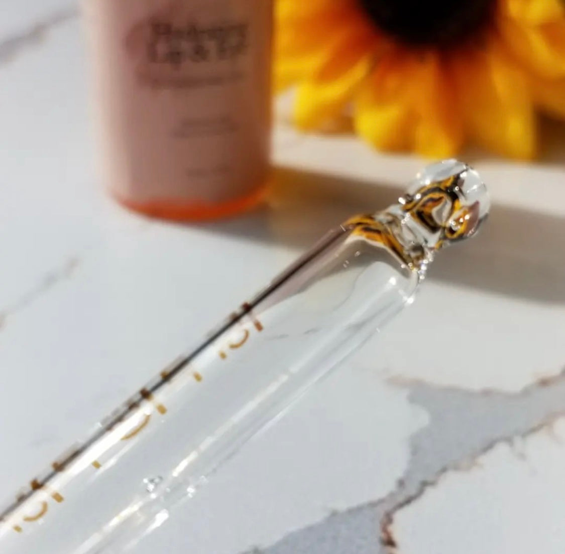 Non-irritating Makeup Remover: Unscented Hydrating Lip & Eye Cleansing Oil Oyu Cosmetics