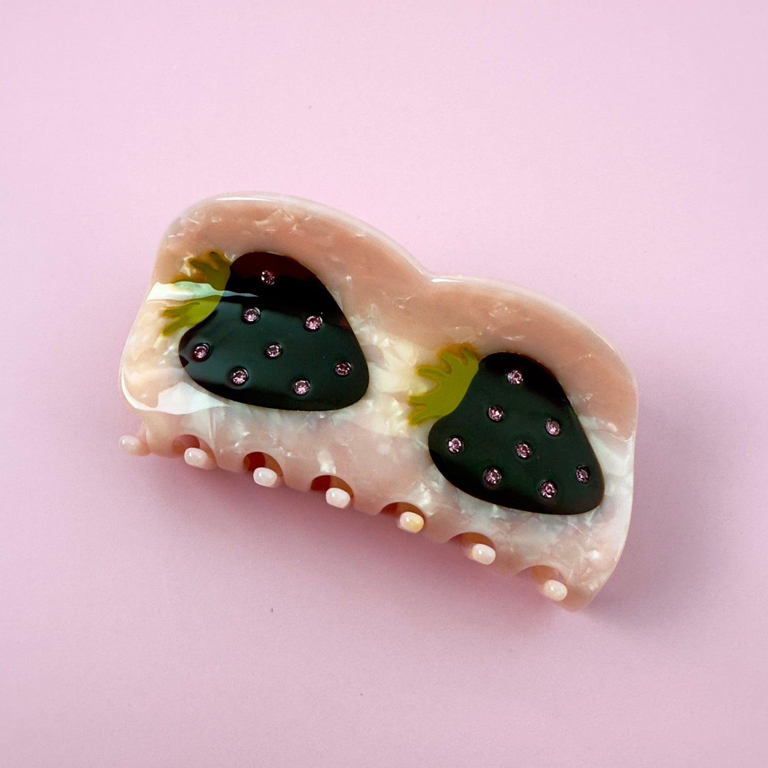 Centinelle Best Seller Strawberries Hair Claw. Handmade on cellulose acetate, with splice technique, exquisite miniature details and crystals, that are tied directly to its value and make them unique and special. 