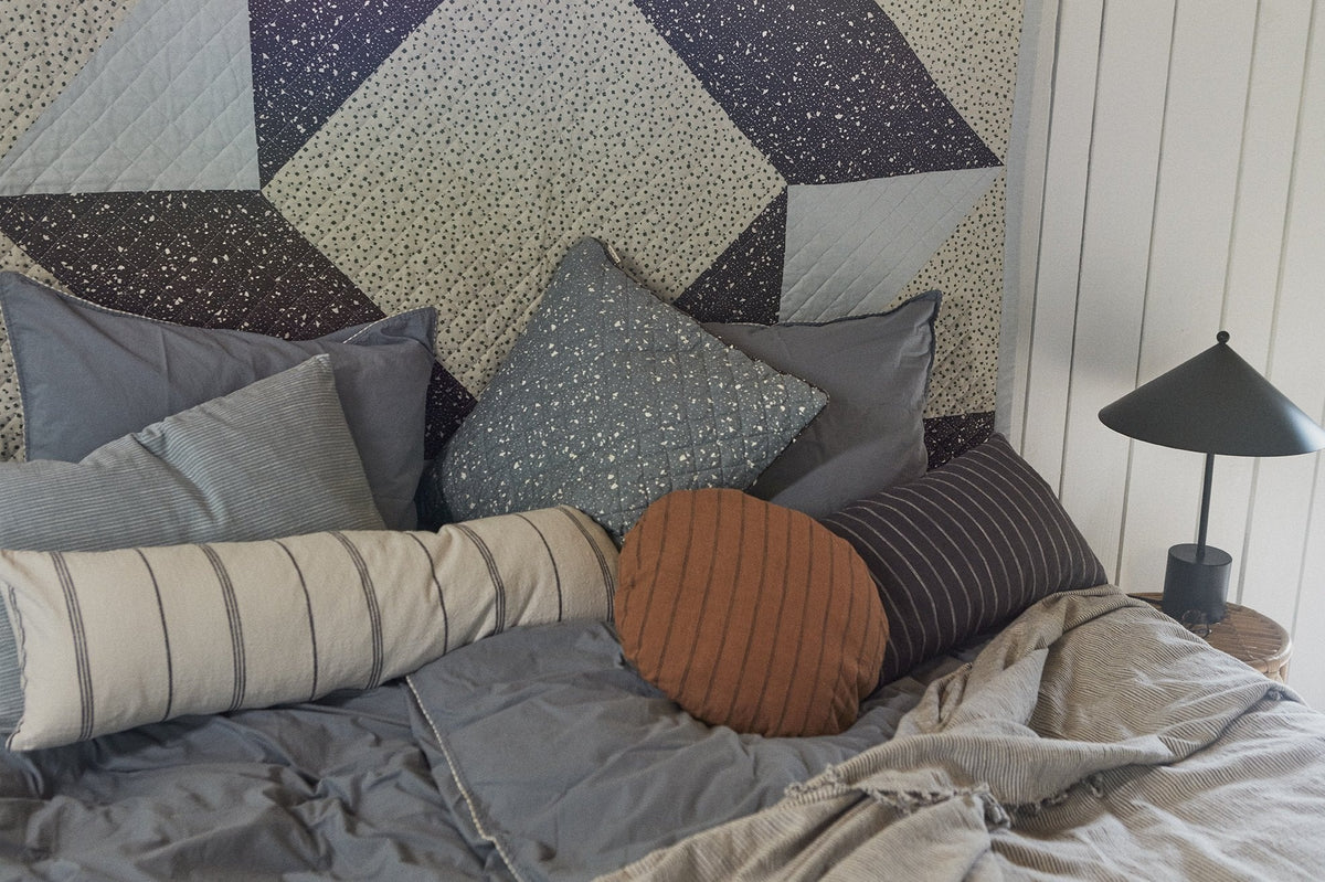 Gobi Stripe Bed Cover White Anthracite By Oyoy 2