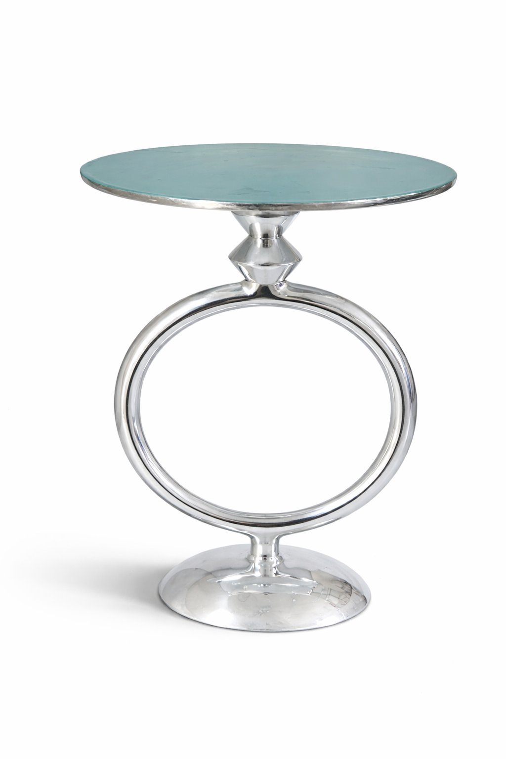 'O' Table