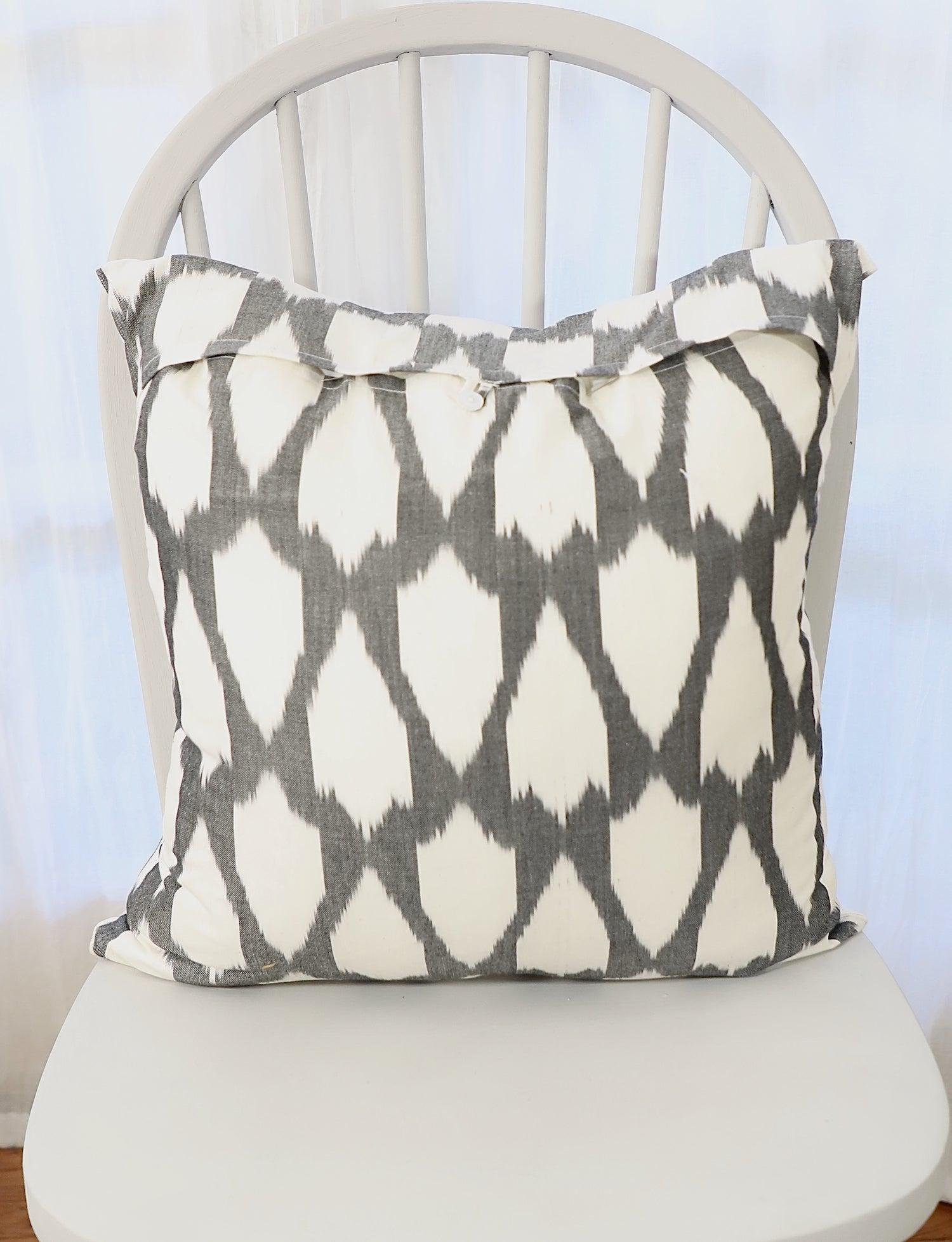 Naomi Throw Pillow Cover - Passion Lilie