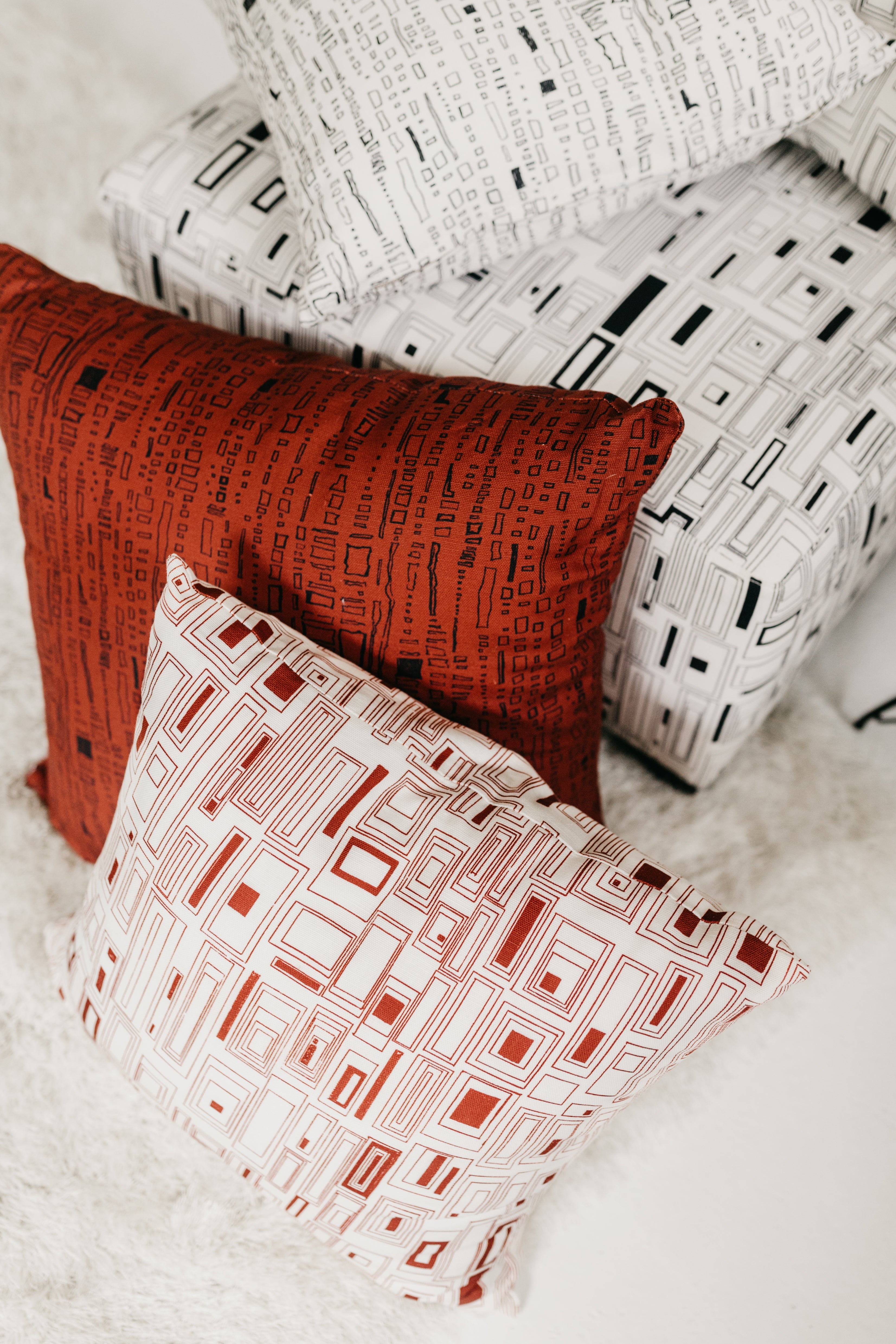 Capistrano Pillow - Thumbnail 3