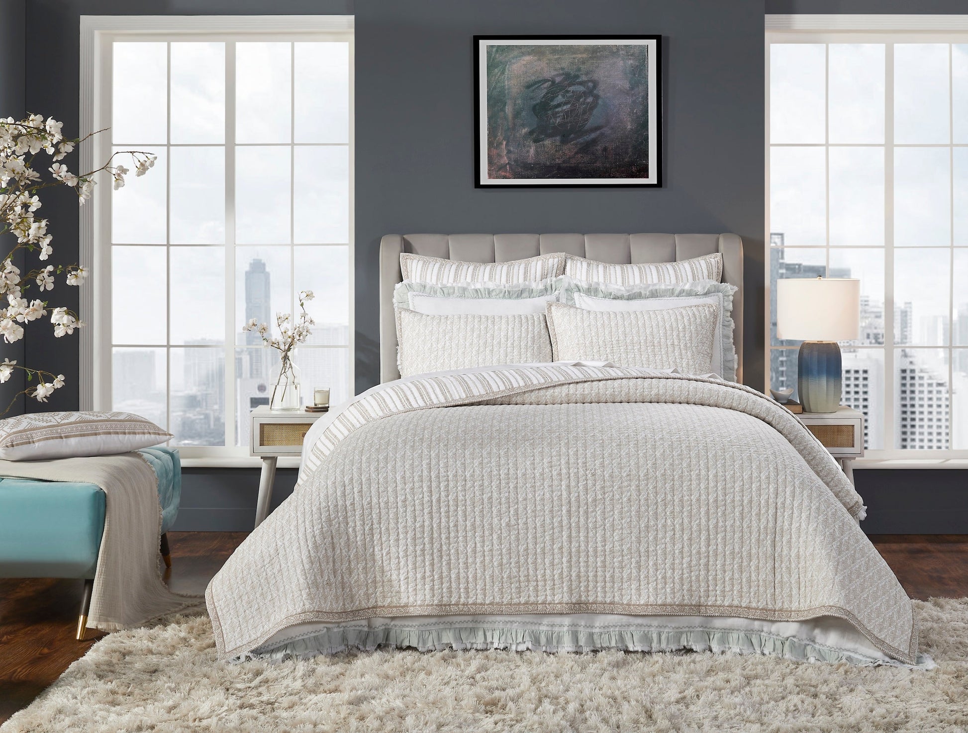 QT-348-9496_1|Elegant beige quilted bedspread with delicate diamond pattern, soft and cozy, perfect for a modern bedroom. Stylish bedding set.