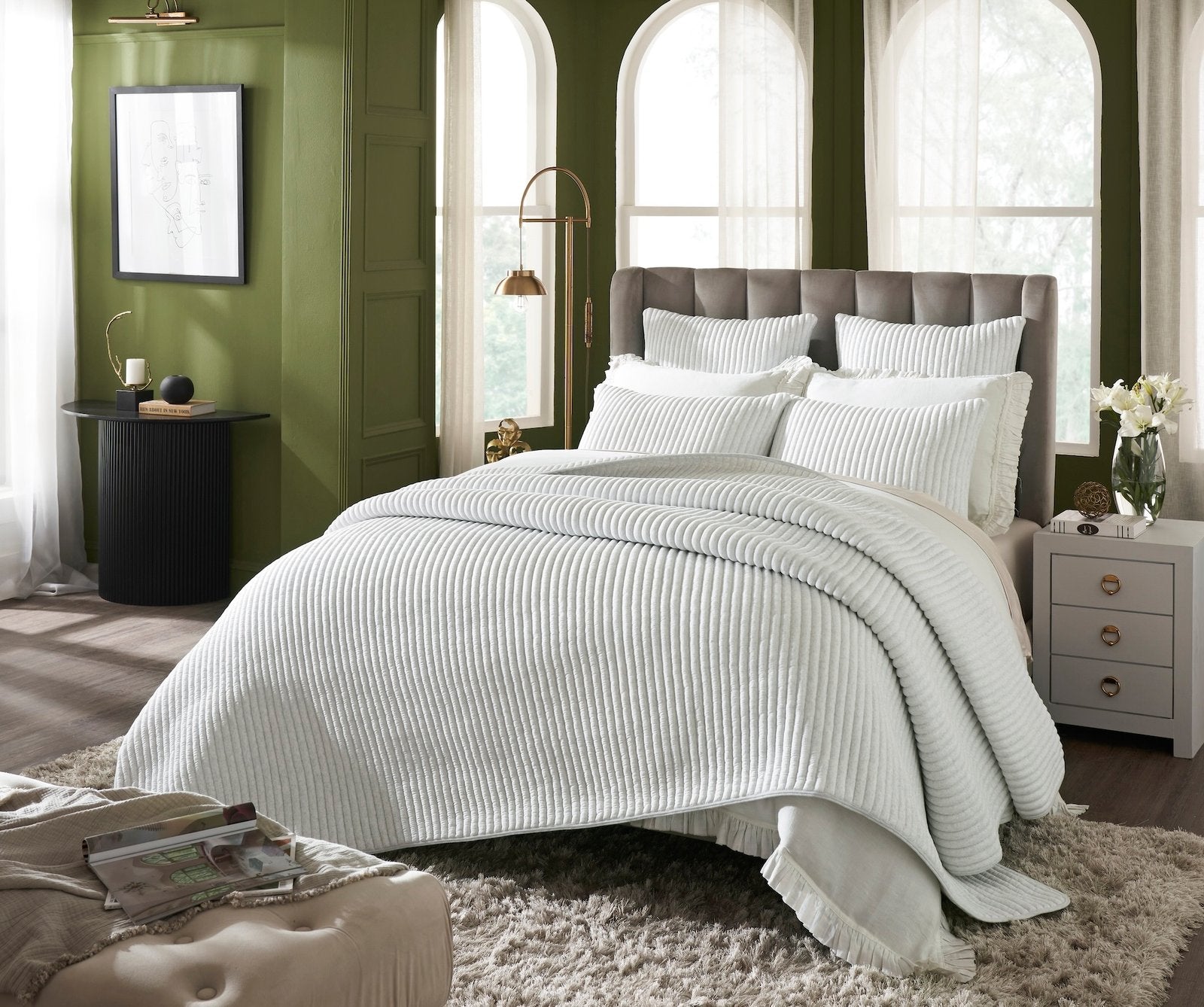 SS-367-X_1|Contemporary white ribbed quilt bedding set, creating a clean, modern aesthetic with textured details for a serene bedroom.