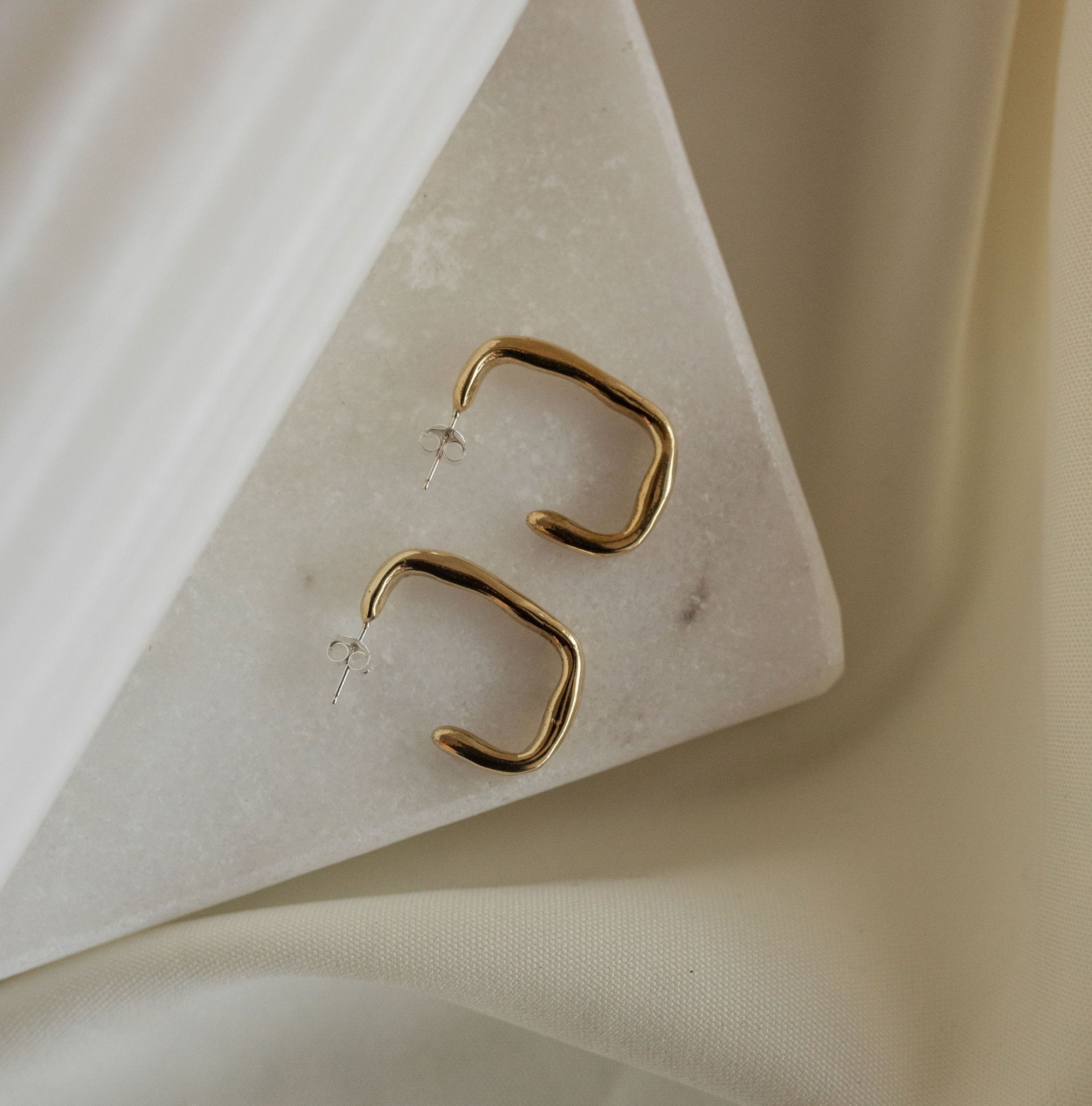 Golden Rectangle Hoops - Dea Dia