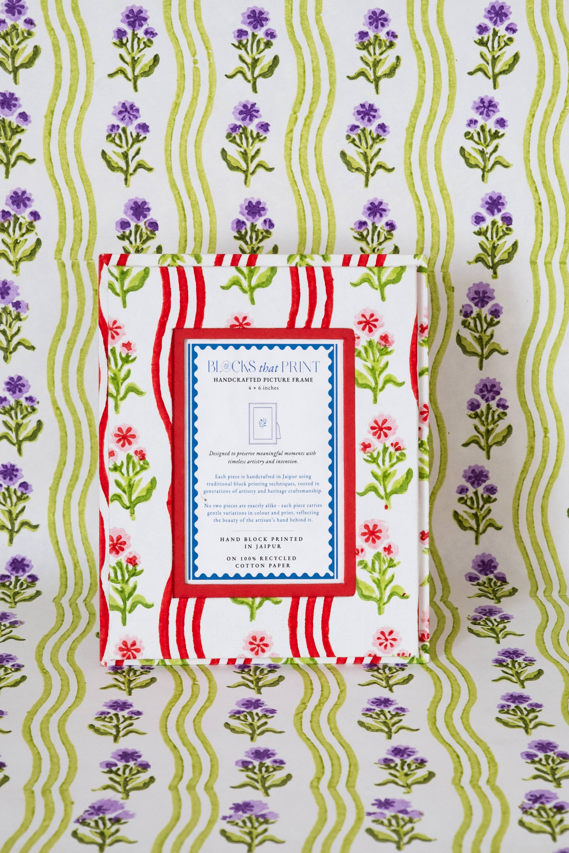 Large Block Print Photo Frame (5 by 7) - Holly & Berry