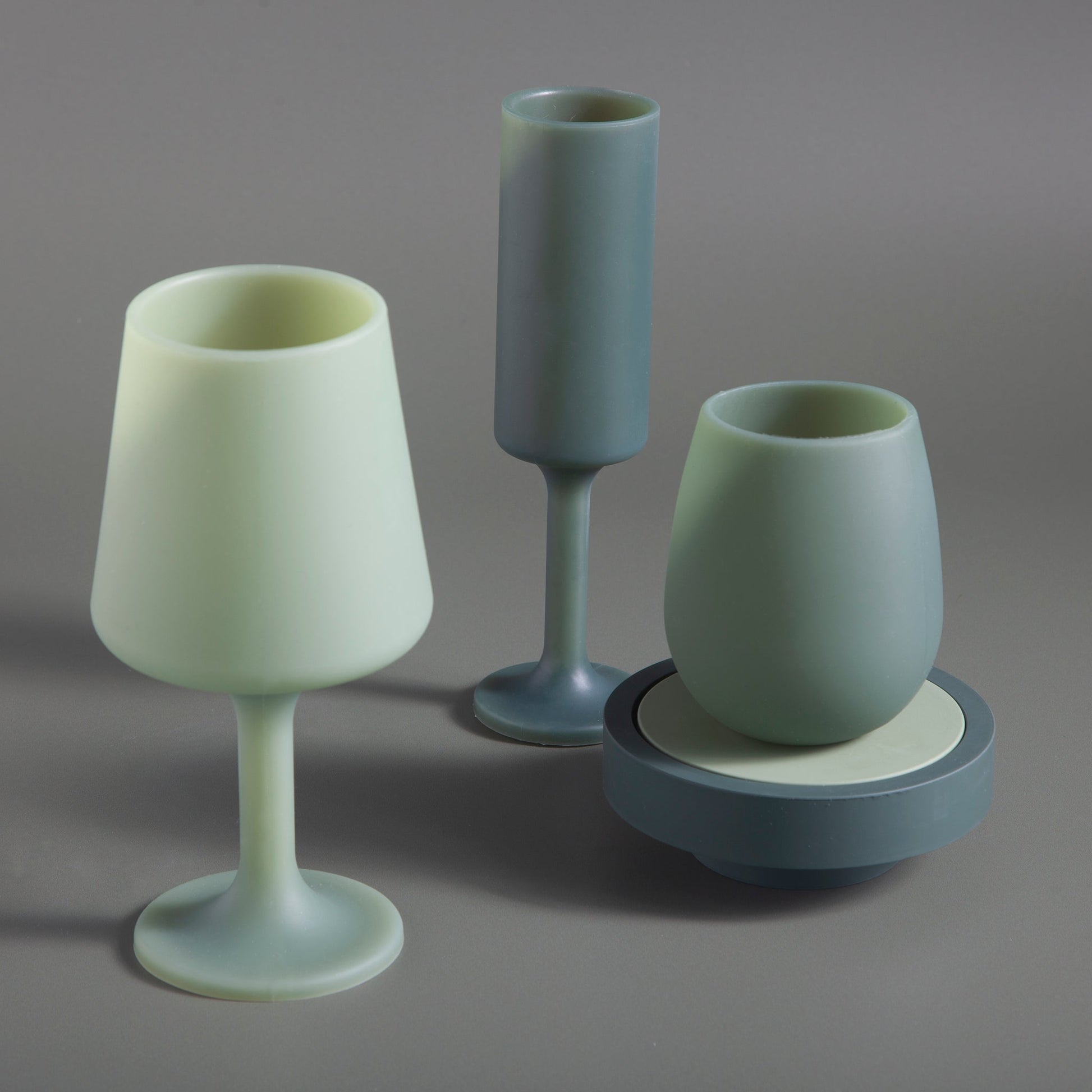 sage + olive | seff | silicone unbreakable champagne flute - porter green | style + sustainability