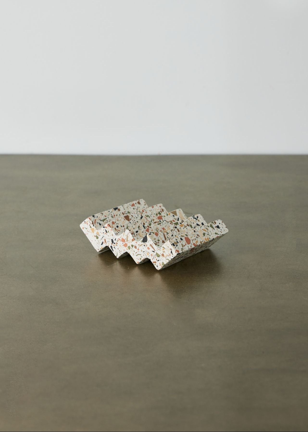 Zig-Zag Neutral Terrazzo Soap Dish