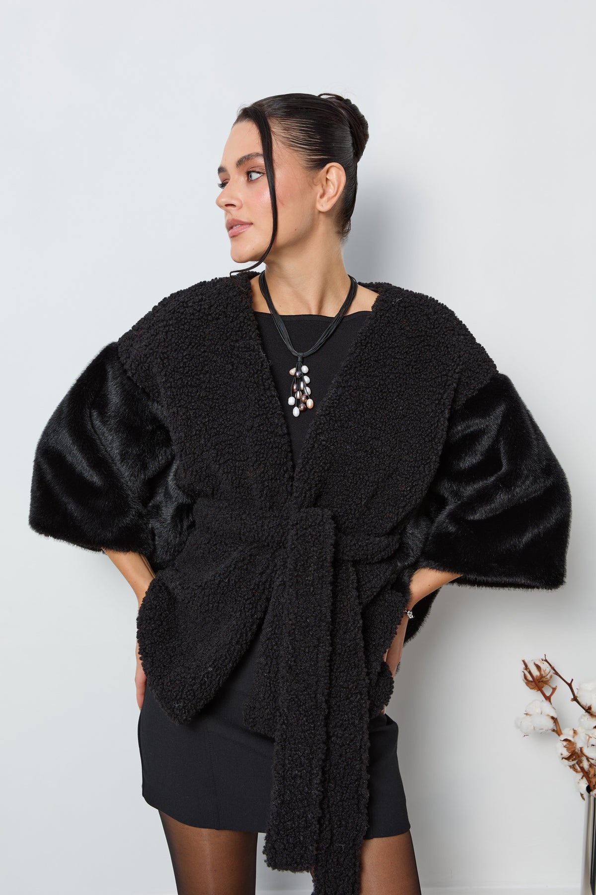 Fur Tie Front Short Kimono - Black