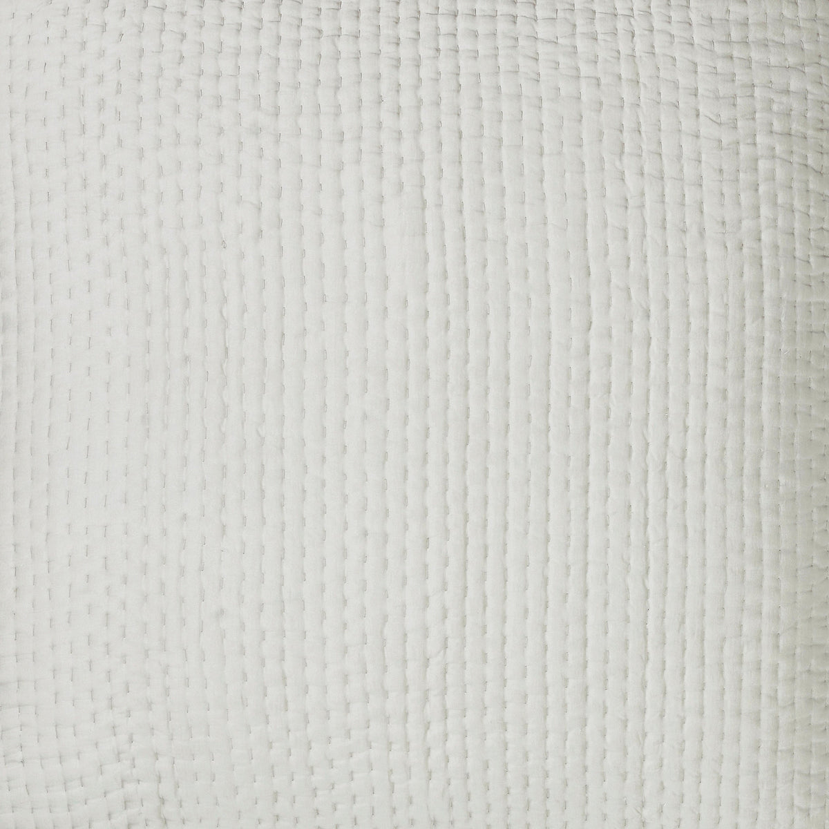 CL-165-11096_3|Rolled white textured coverlet with a subtle gathered design and smooth satin trim, perfect for elegant bedroom comfort.