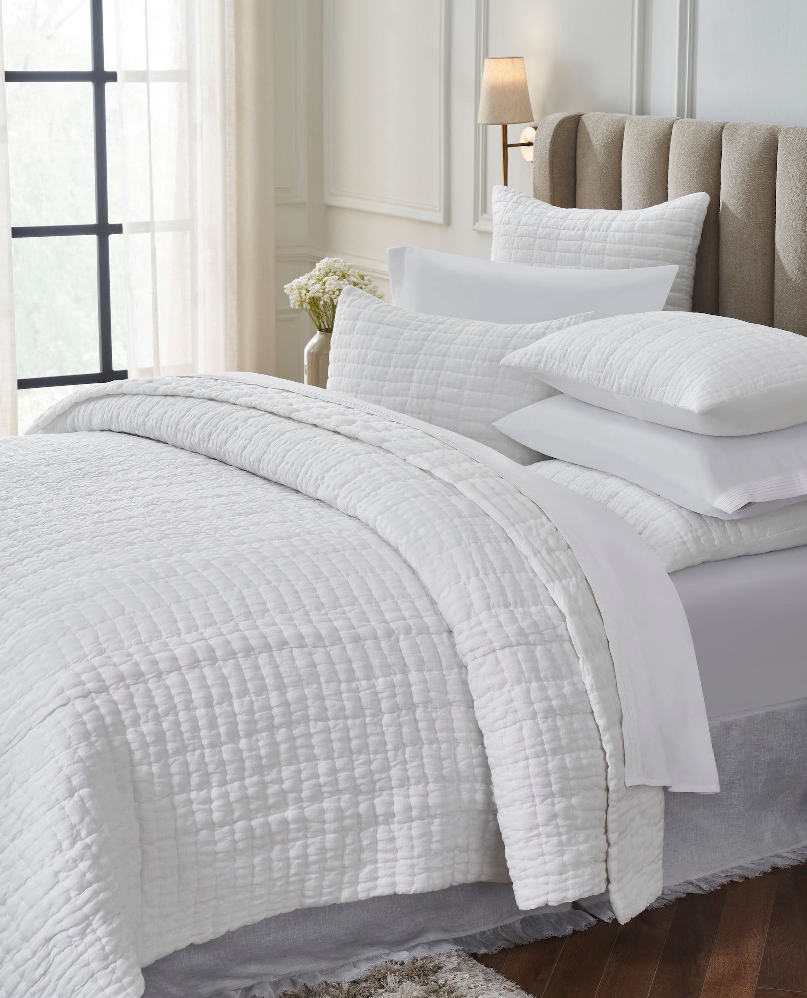 QT-372-9496_3|Cozy white quilted bedding, showcasing a textured grid pattern, ideal for a fresh, inviting, and comfortable bedroom design.