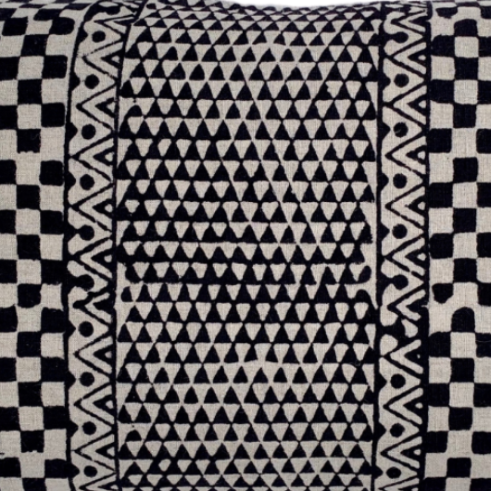 Samburu Charcoal Petit Lumbar Pillow Cover