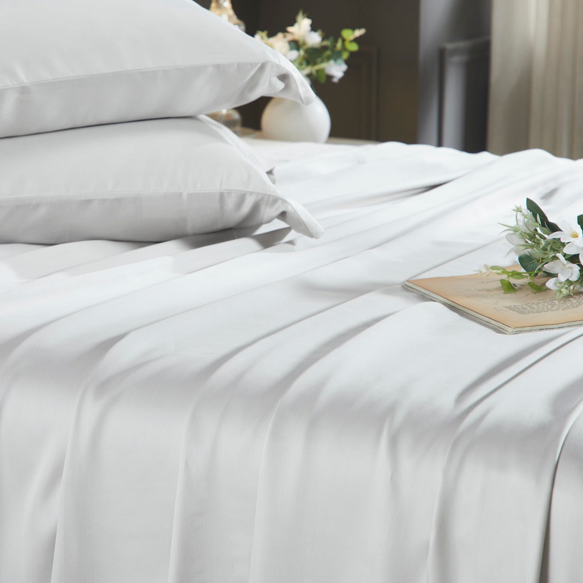 SSS-528-3880_3|Luxurious 100% Lyocell sheets, incredibly soft and silky, offering breathable comfort for a premium sleep experience.