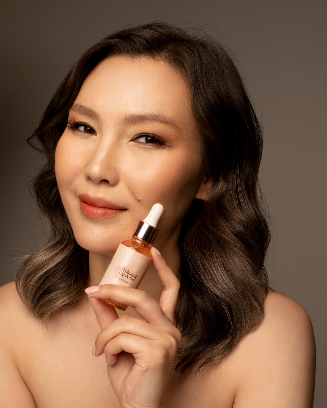 Non-irritating Makeup Remover: Unscented Hydrating Lip & Eye Cleansing Oil Oyu Cosmetics