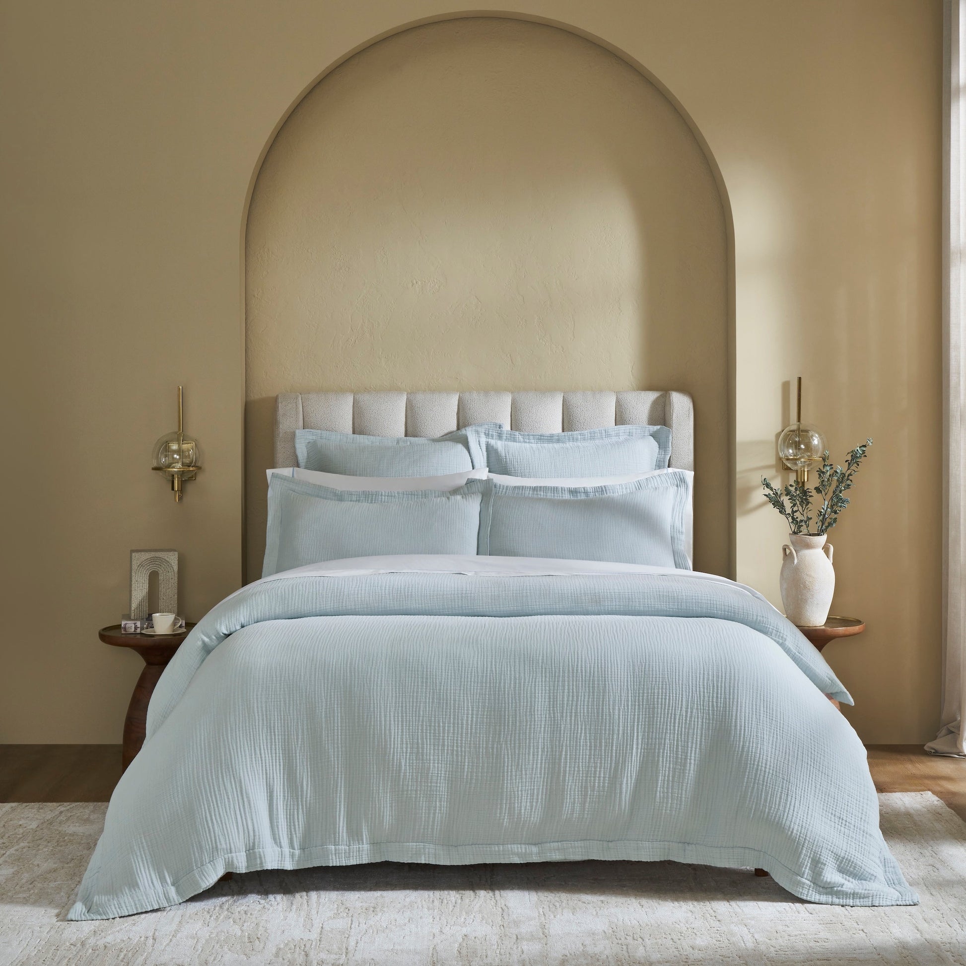 DT-050-10692_1|Light blue crinkled textured duvet cover set, soft and luxurious premium bedding, perfect for a modern cozy bedroom.