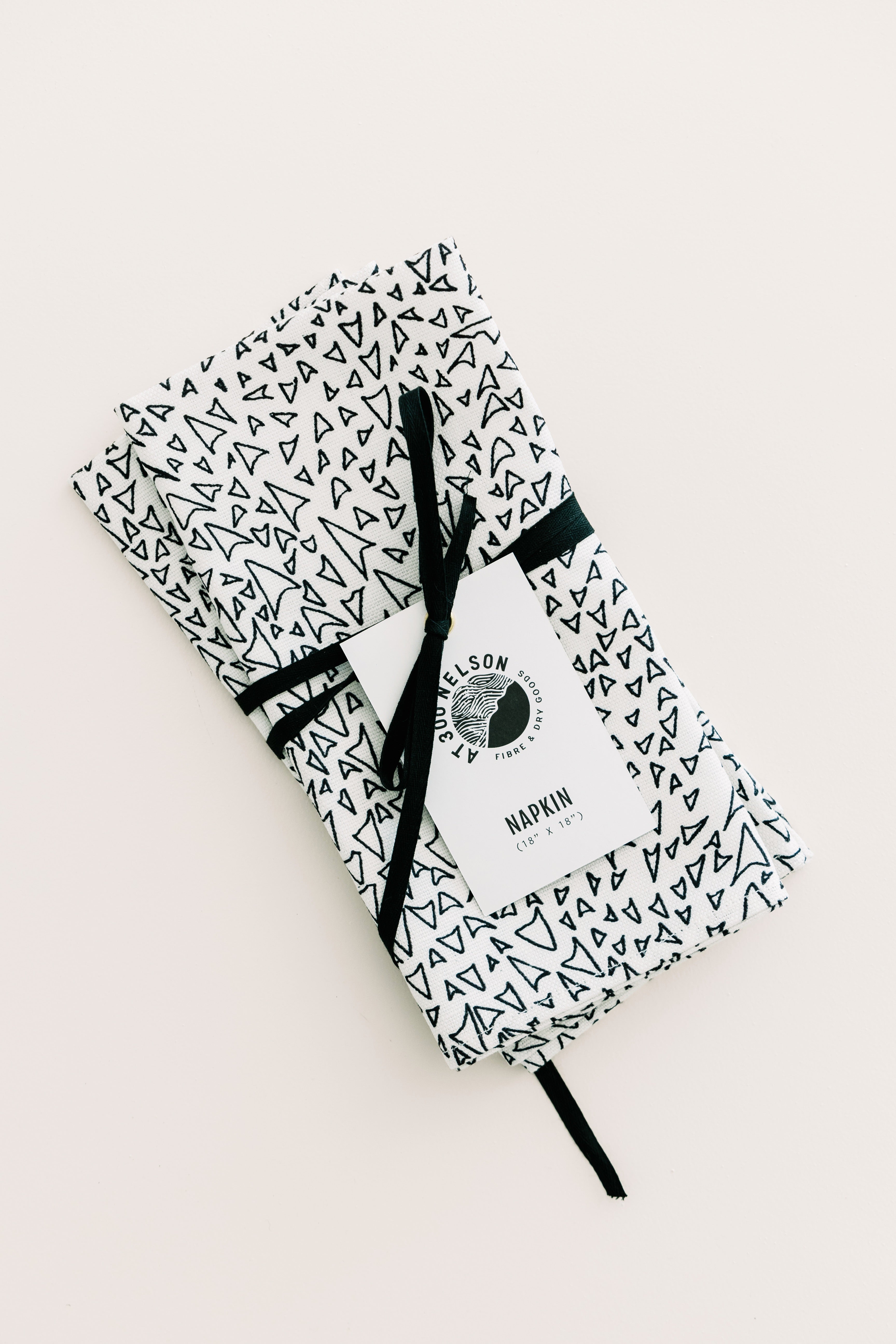 Basilone in Albatross - Pair of Napkins - Thumbnail 3