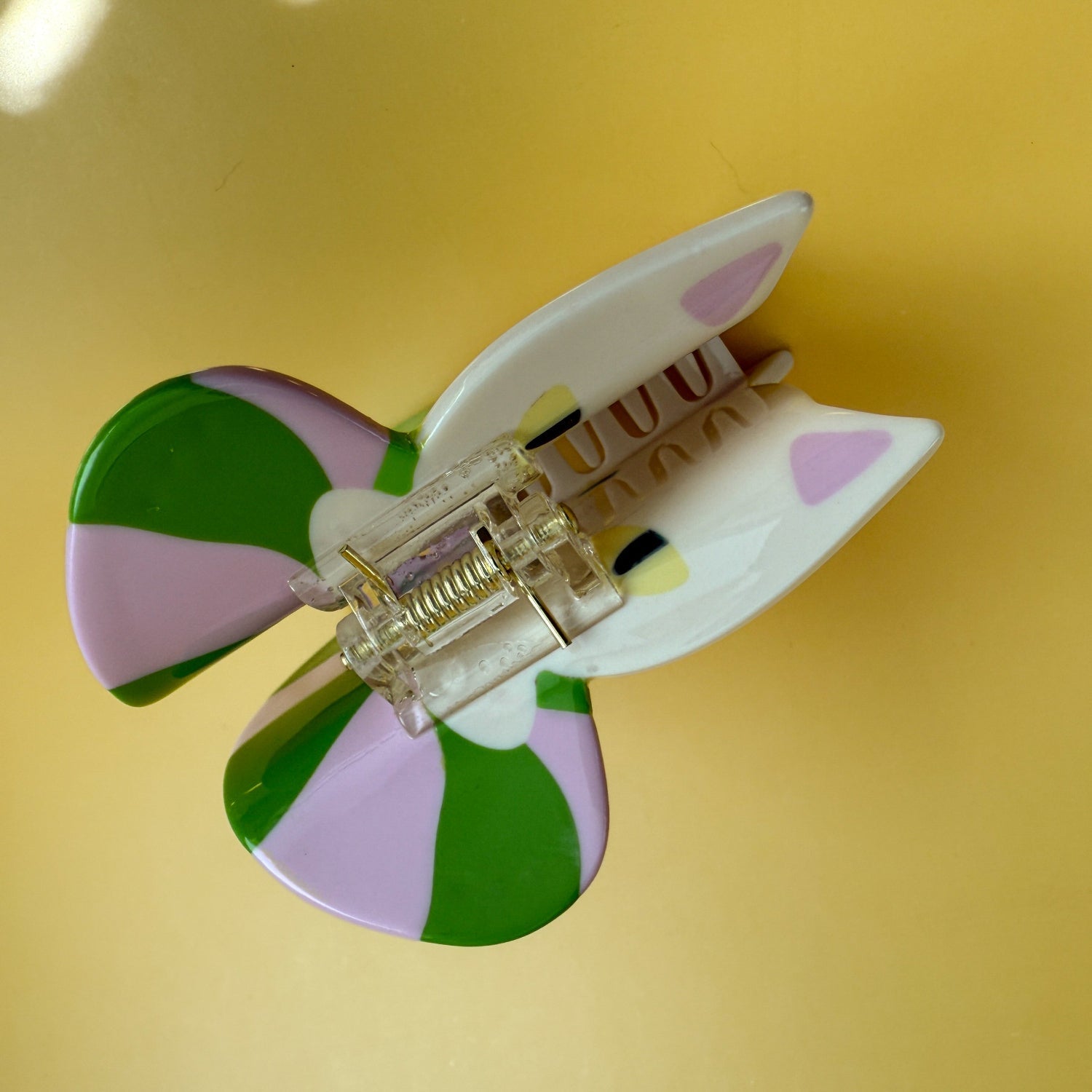 Vacation kitty Hair claw White catwith green and pink  stripes tube floaty  from centinelle