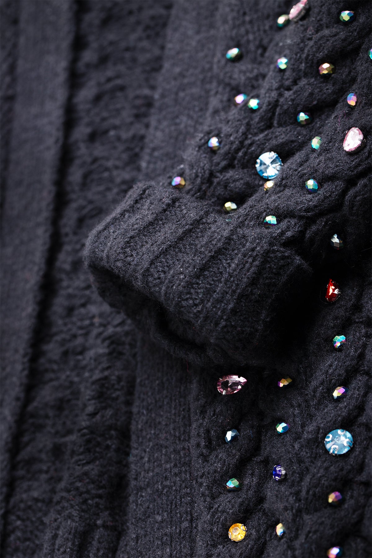 Cable Knit Cardigan Gemstone Pattern - Black