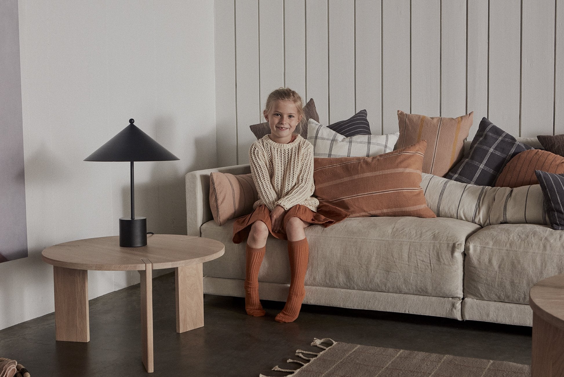 Kasa Table Lamp By Oyoy 11