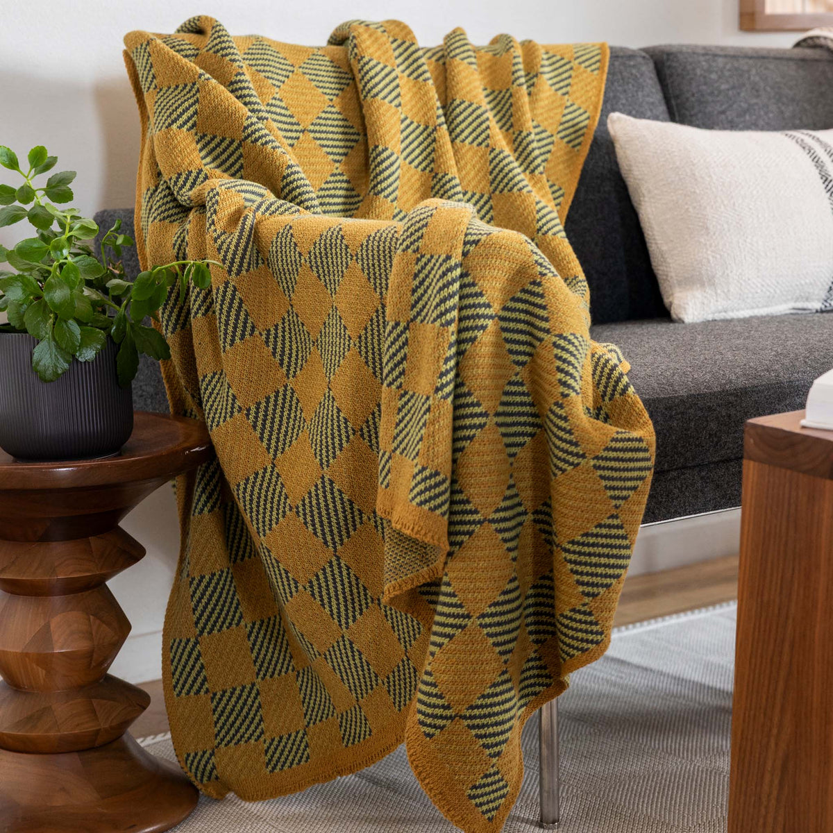 in2green Eco Throw Cotton Sustainable Knit Geometric Throw Blanket - Gingham Plaid