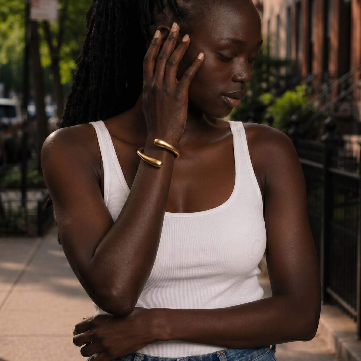 Smooth Bypass Wrap Teardrop Cuff Bracelet | Sana - Ecodunia