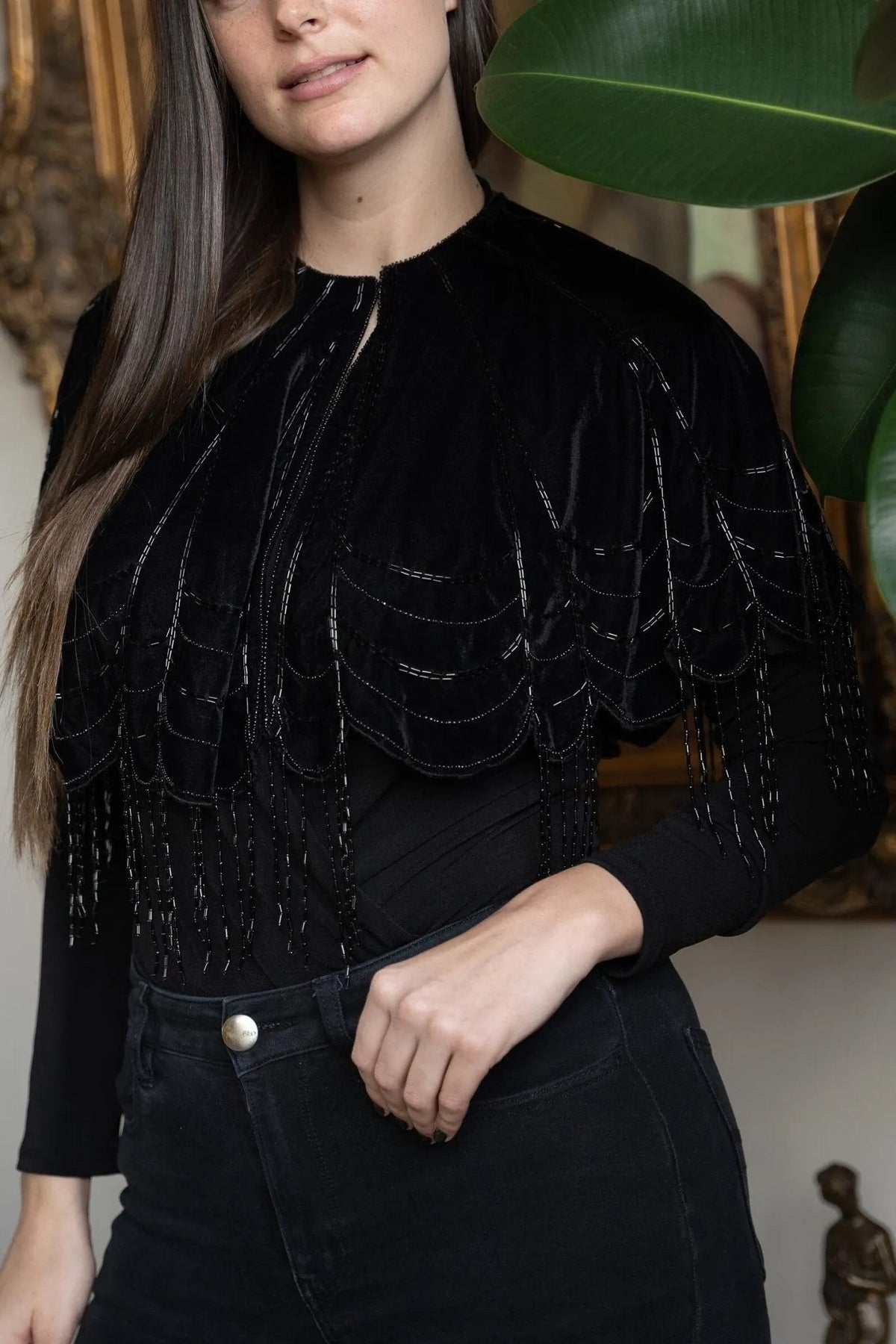 Scallops Embellished Velvet Capelet - Black