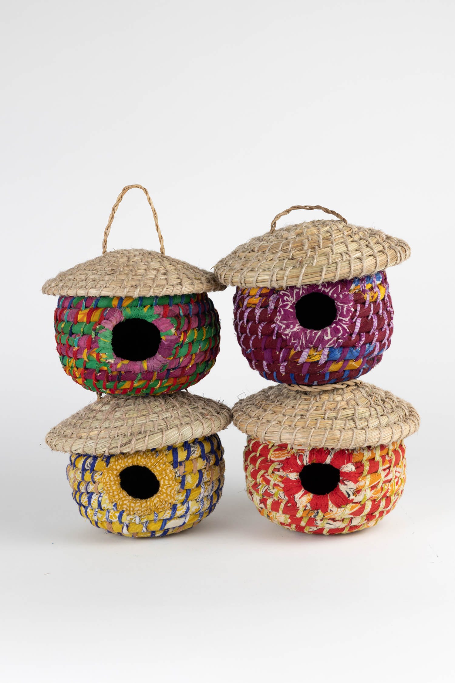 Acorn Sari Birdhouse - Thumbnail 4