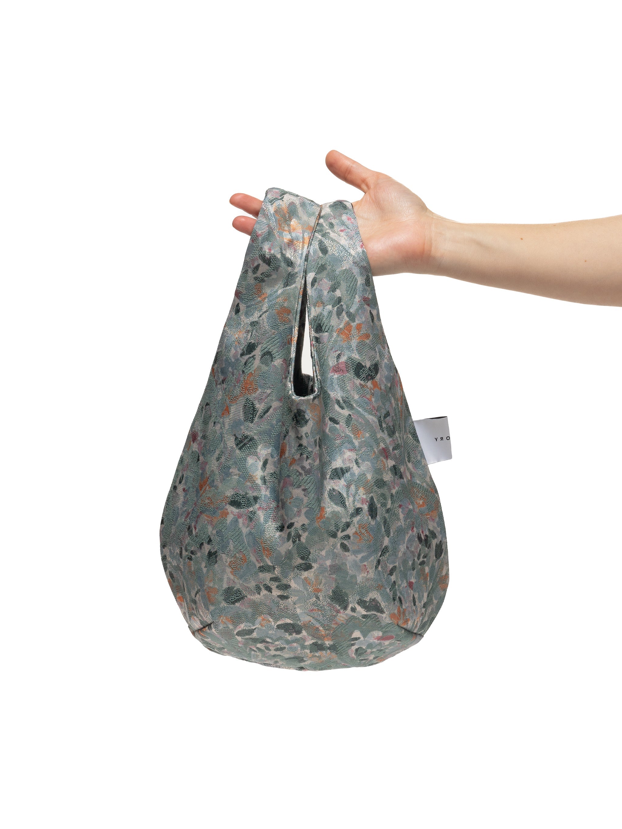 egg tote - vintage jacquard blue oasis