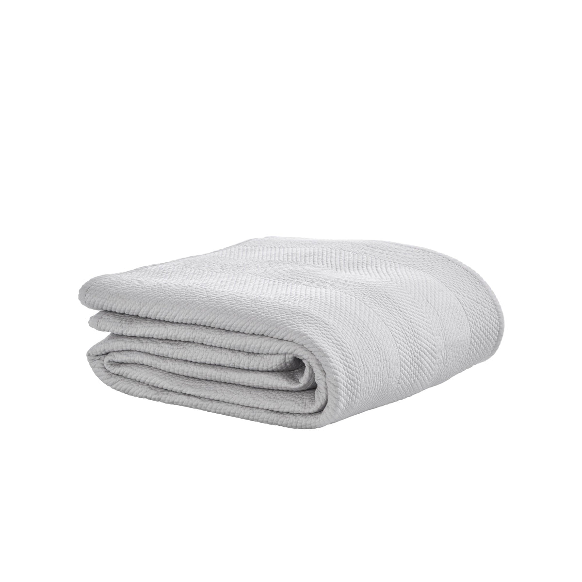 CL-172-11096_7|Luxurious light grey quilted coverlet, displaying its intricate herringbone pattern and soft, comfortable texture.