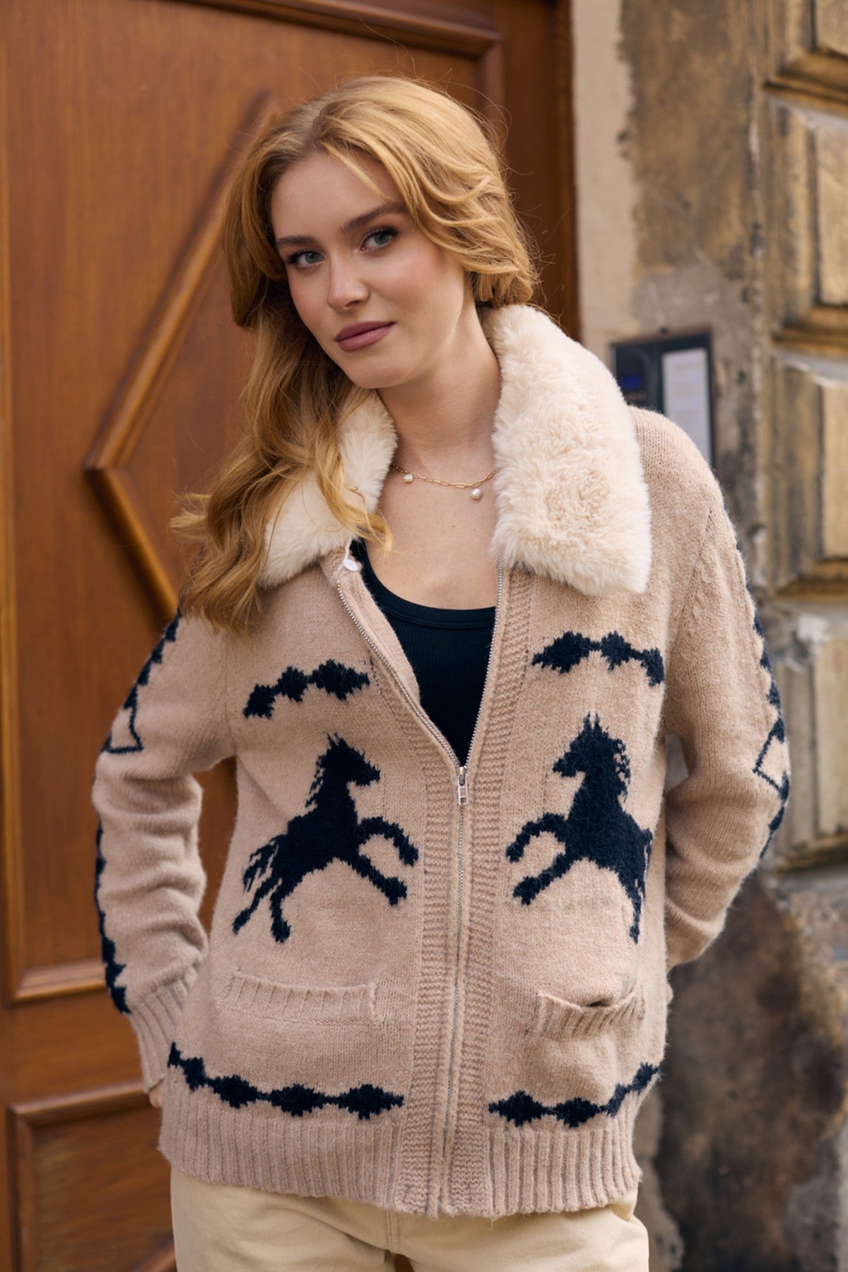 Fur Collar Horse Knit Jacket - Beige