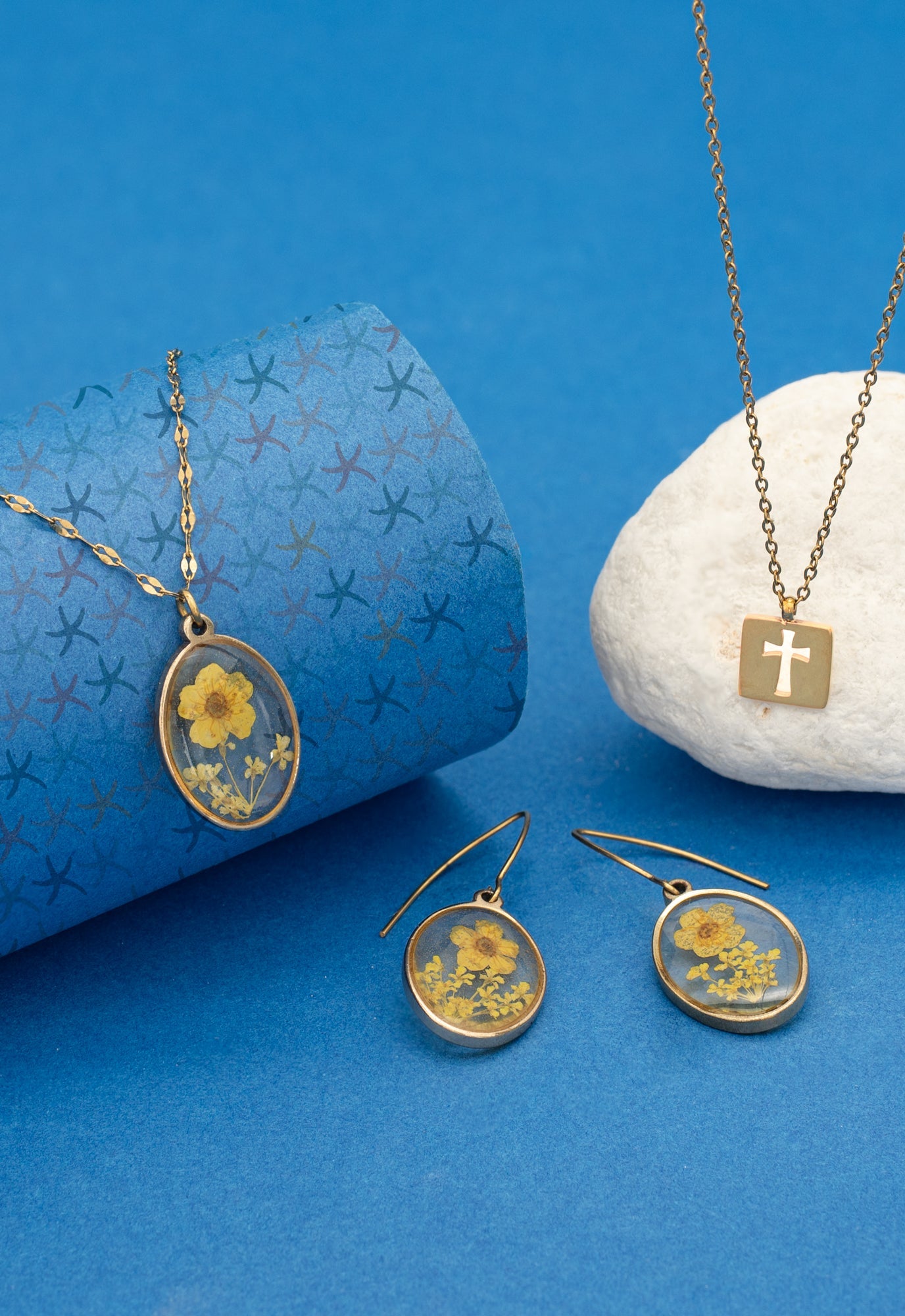 Floral pendant jewelry gift set, dried flower jewelry, cute gold jewelry for women, cute christmas gift ideas