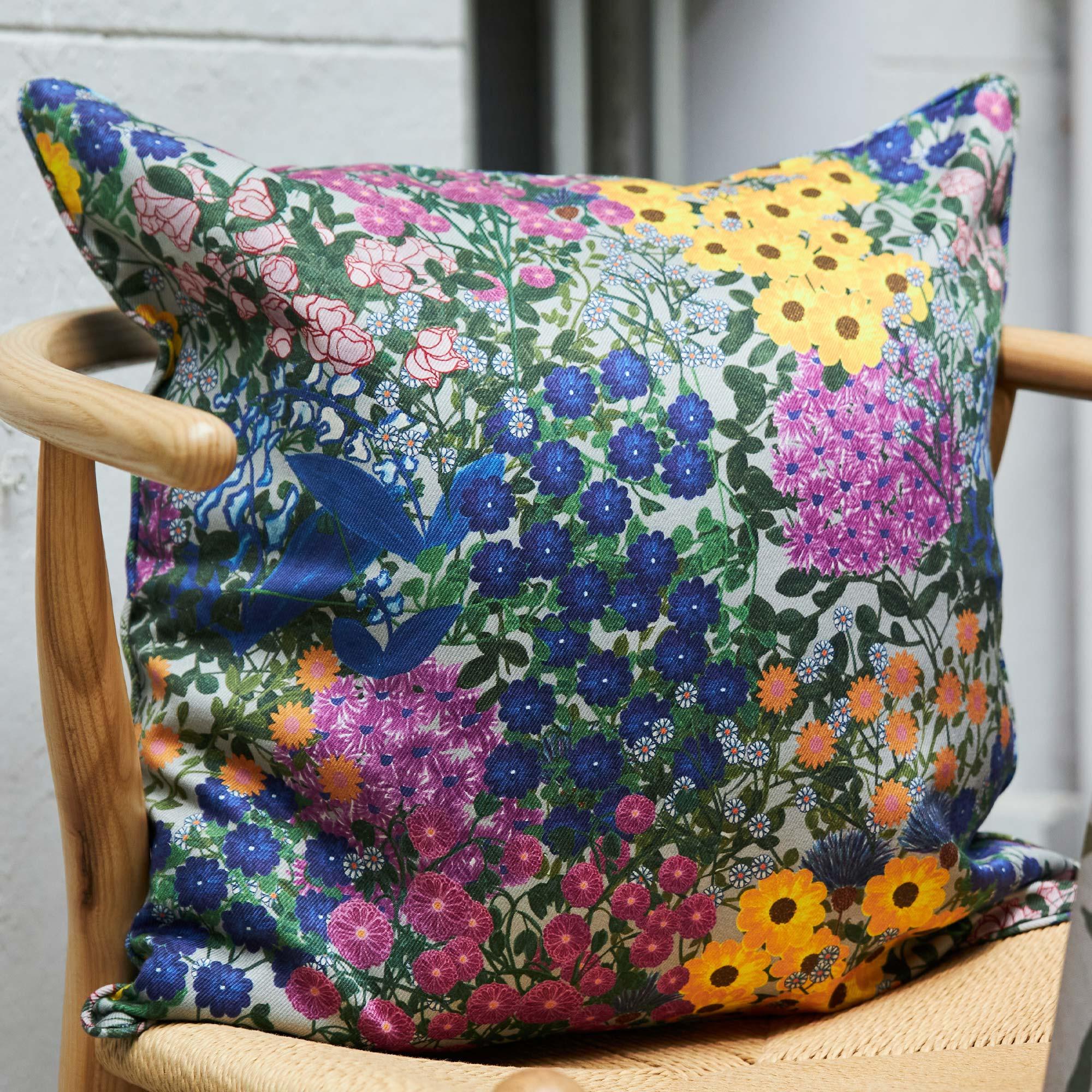 Square Pillow Cover Pré Fleuri - Thumbnail 2