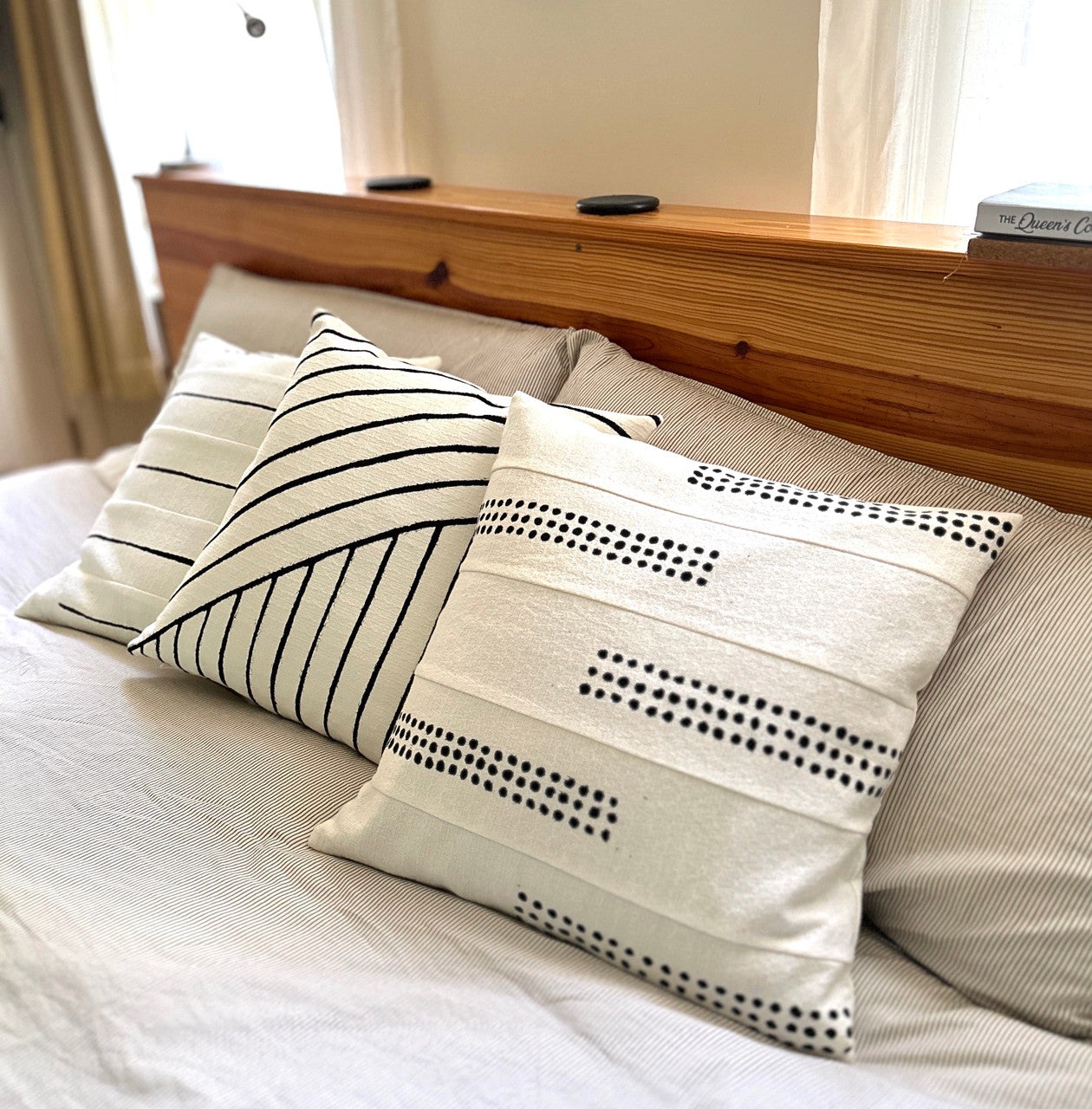 Organic Lines White Sadza Pillow - Thumbnail 2